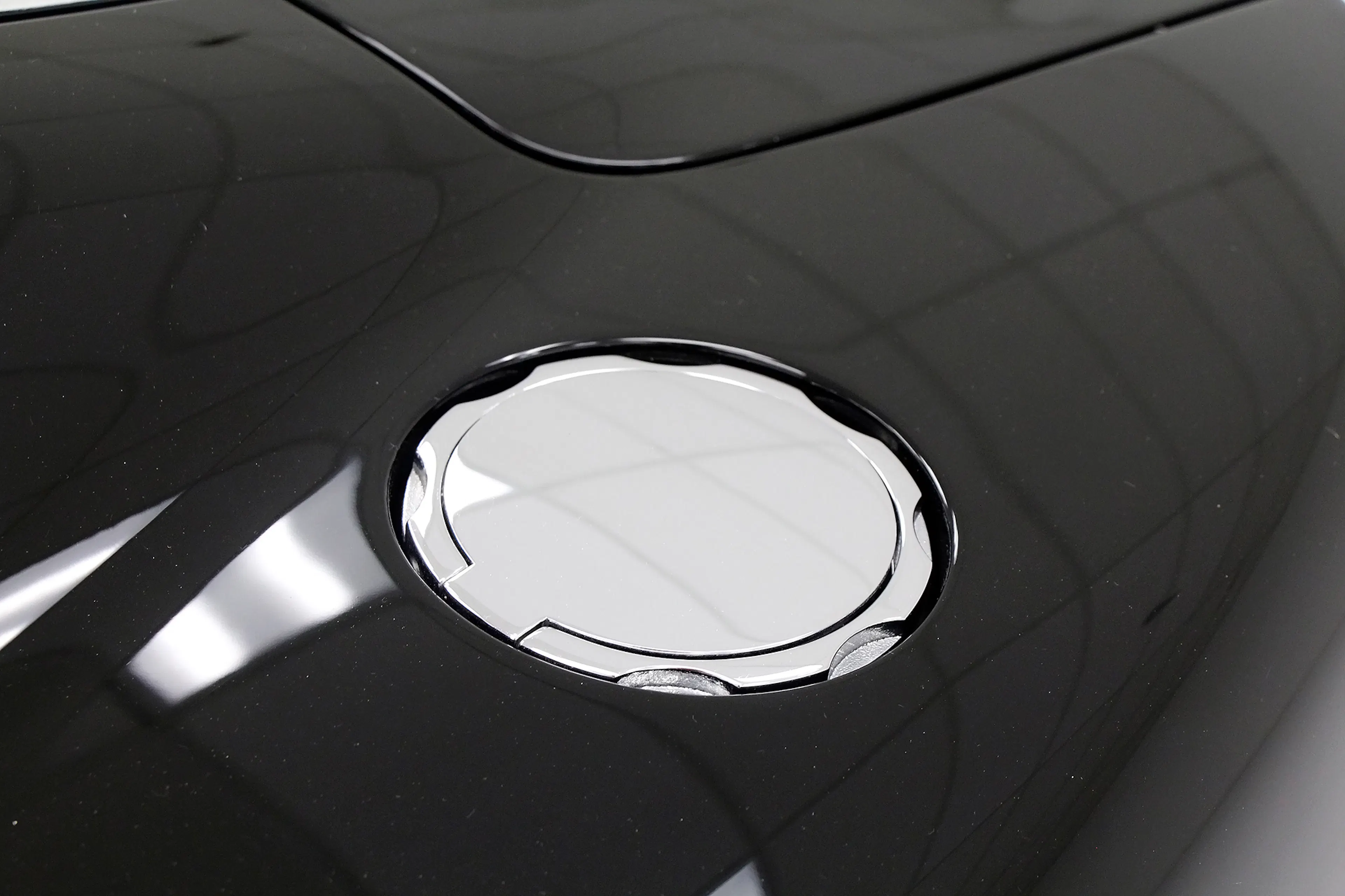 2006 Aston Martin Vanquish S 2dr Coupe Courtesy of Hyman Ltd.