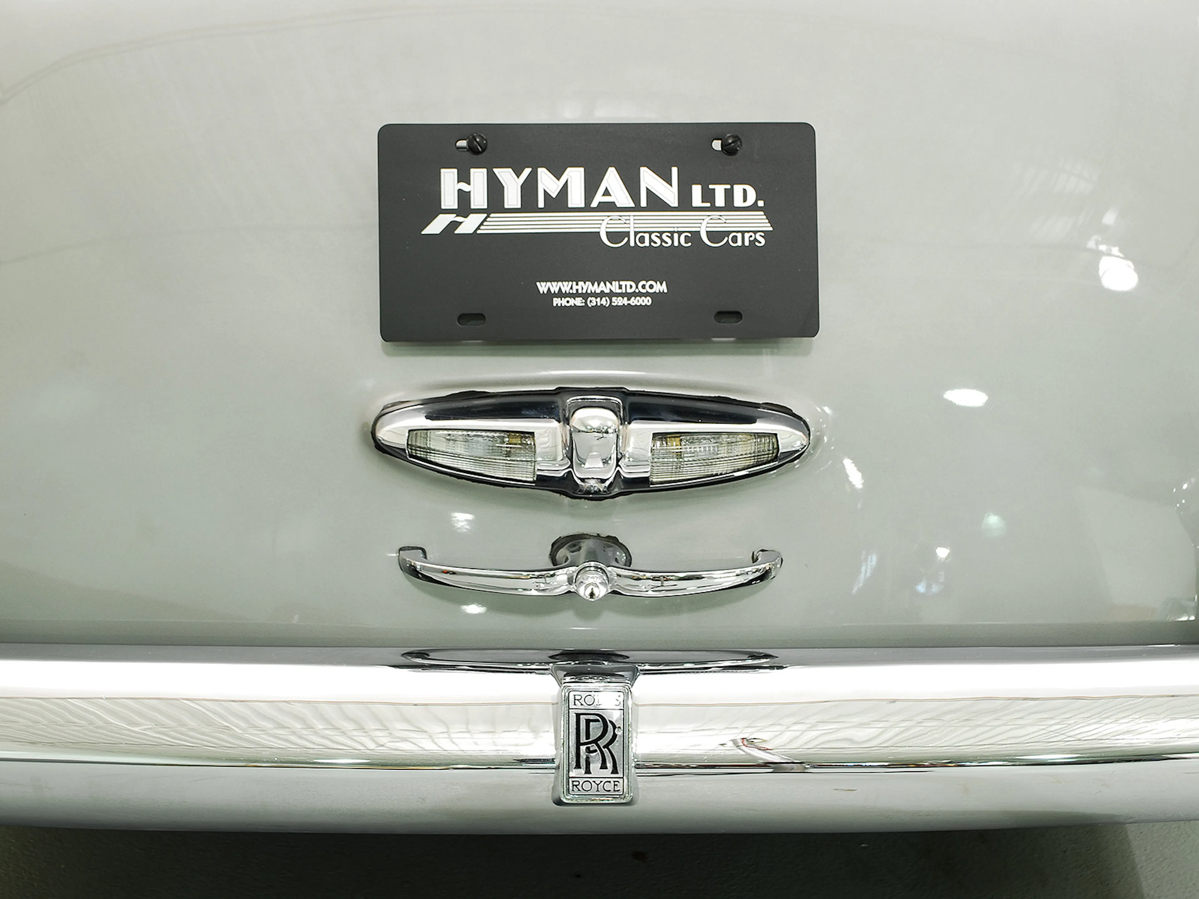 1957 Rolls-Royce Silver Cloud I 4dr Sedan Courtesy of Hyman Ltd.