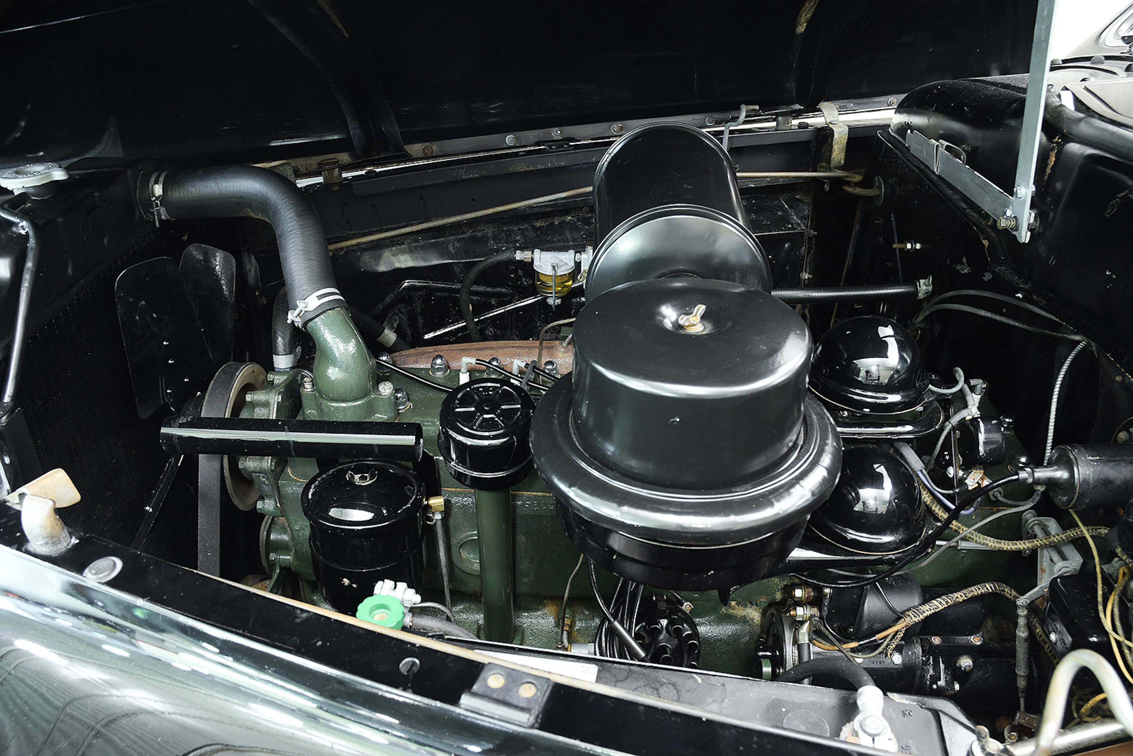 1946 Packard Custom Super Clipper 2dr Club Sedan Courtesy of Hyman Ltd.