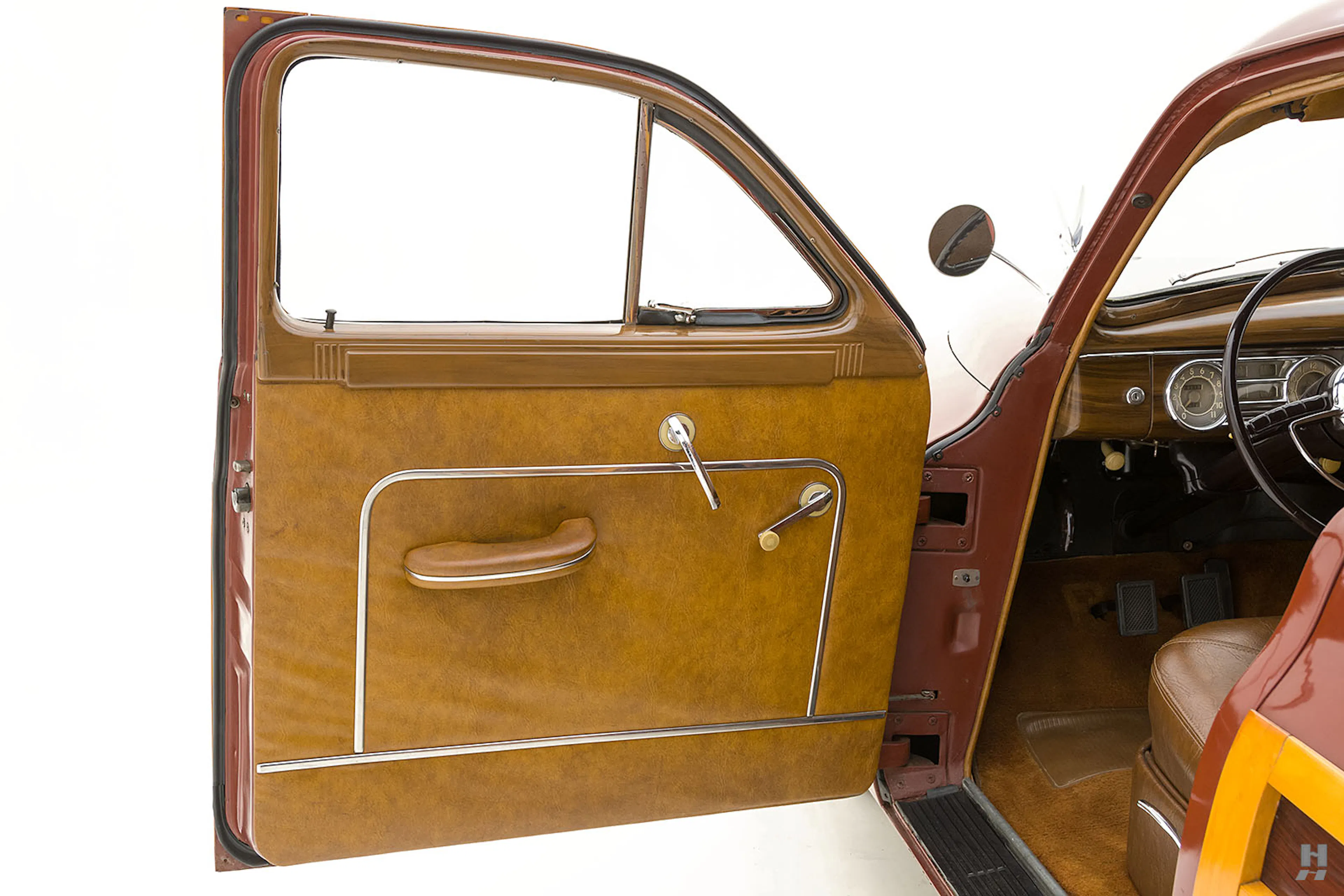 1948 Packard Eight 22nd Series 4dr Station Wagon Courtesy of Hyman Ltd.