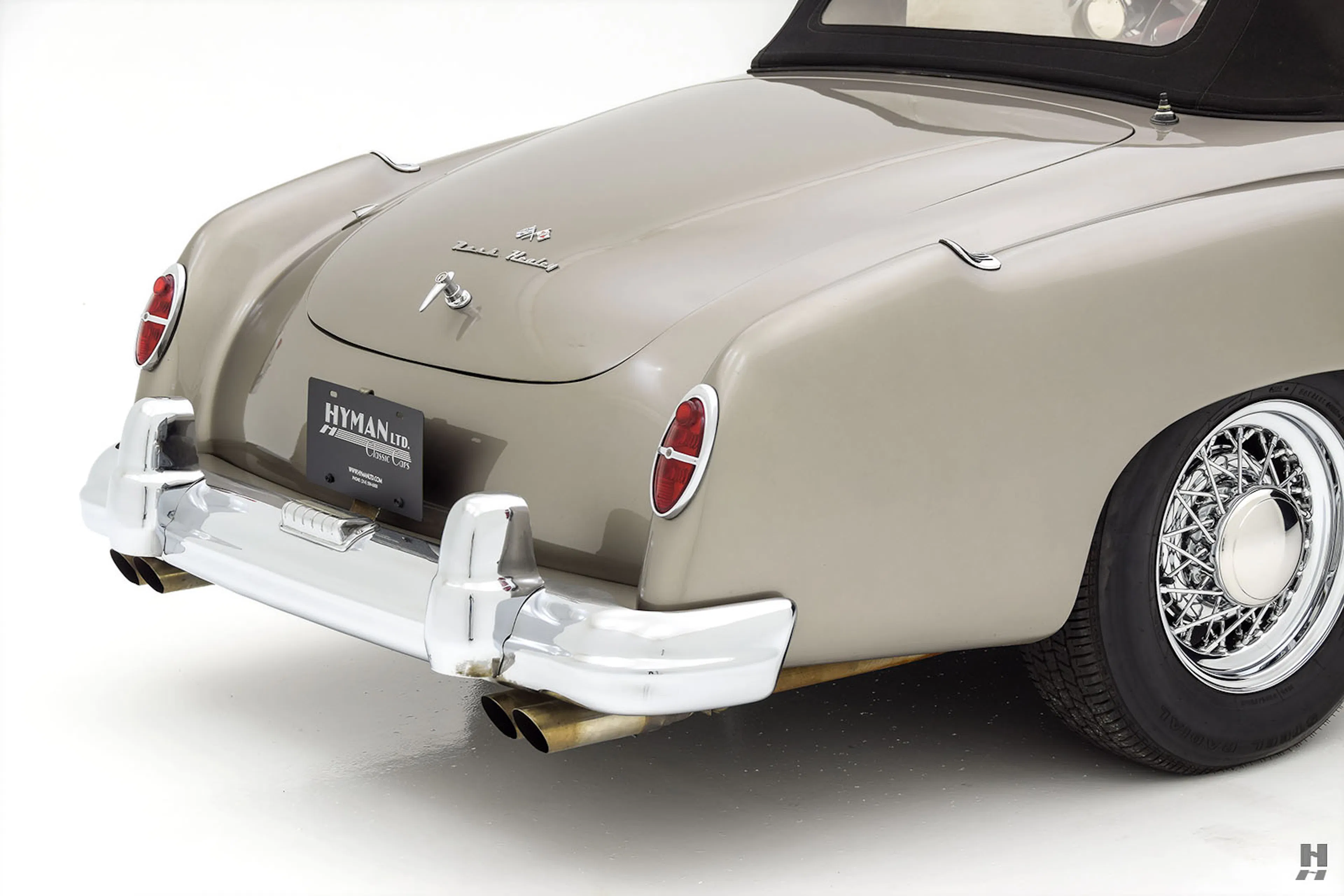 1952 Nash-Healey Series 25 2dr Convertible Courtesy of Hyman Ltd.