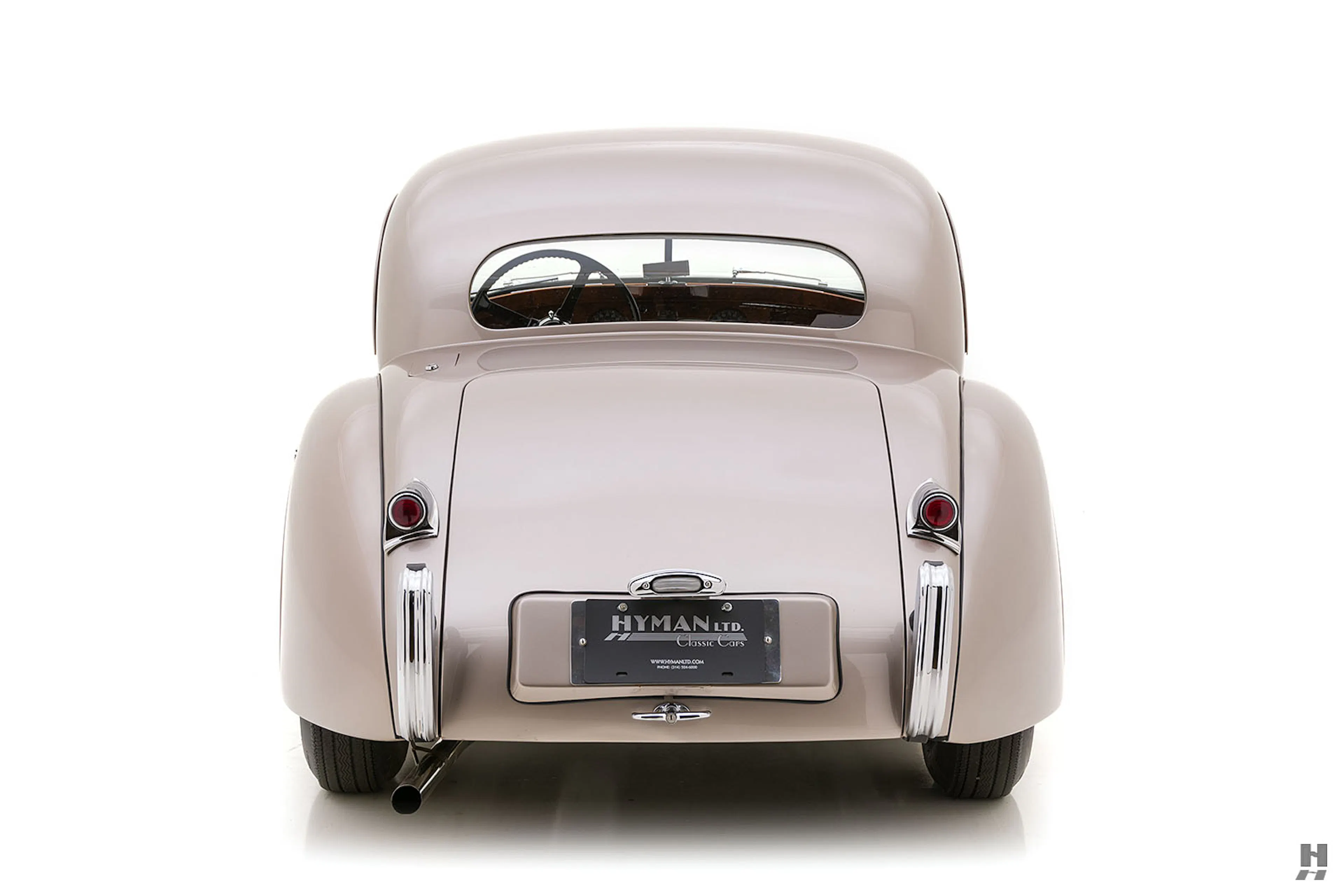 1953 Jaguar XK 120 2dr Fixed-Head Coupe Courtesy of Hyman Ltd.