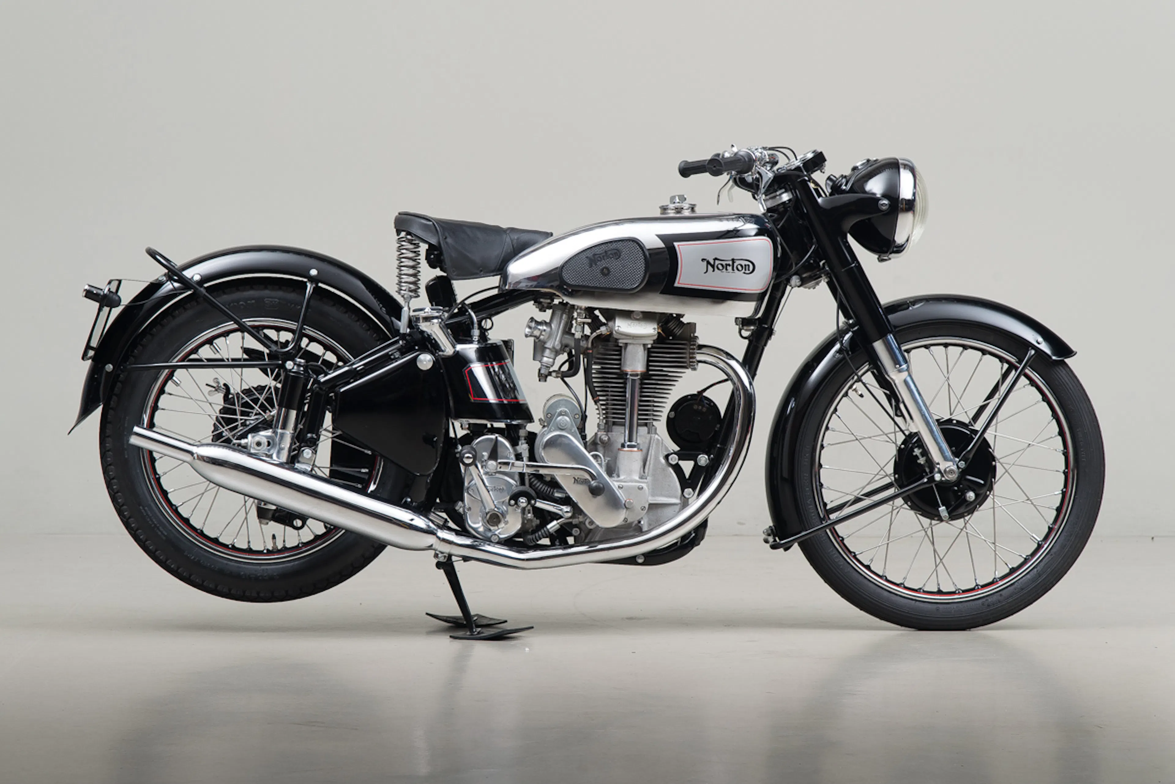 1948 Norton Model 30 International Courtesy of Canepa