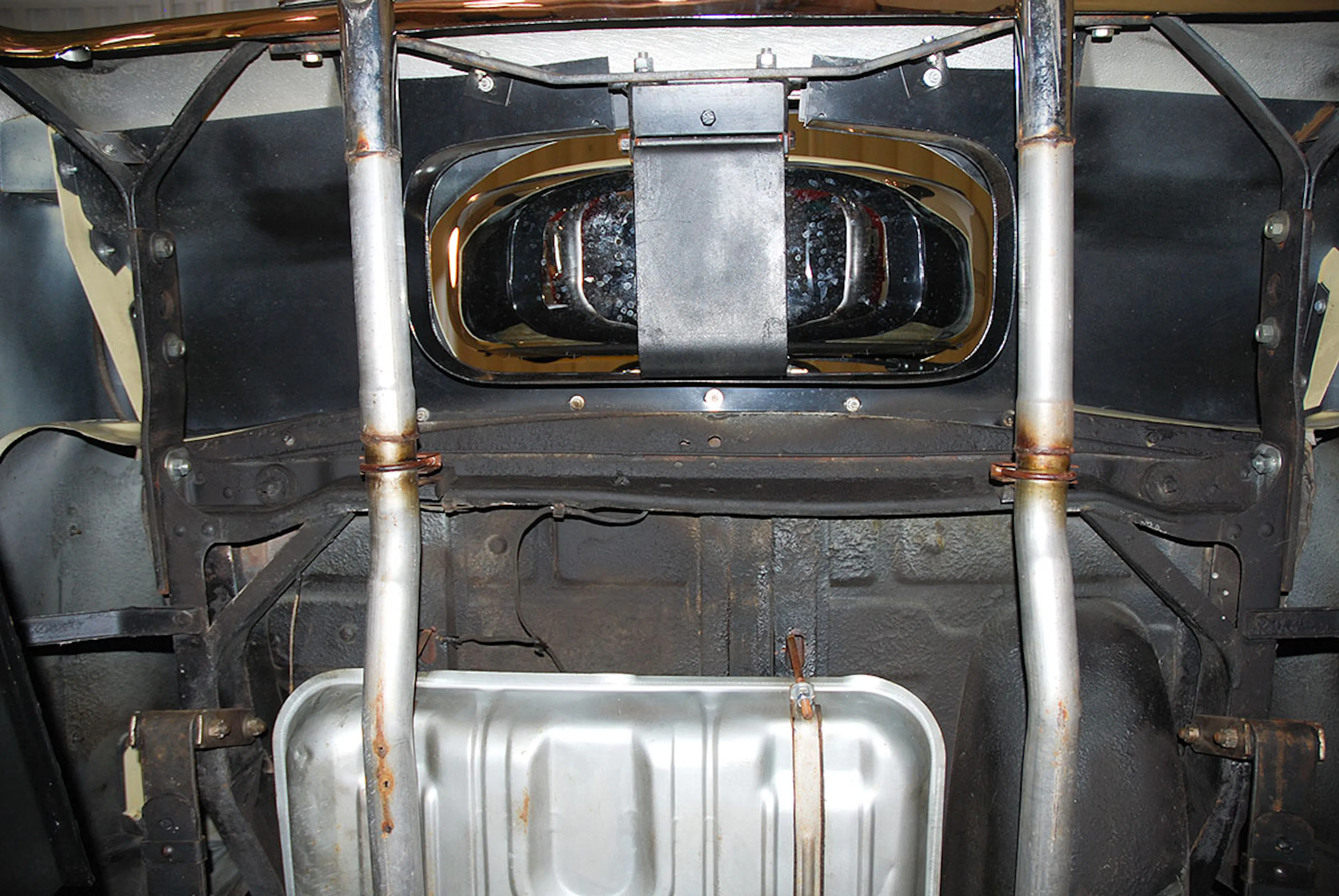 1953 Oldsmobile Ninety-Eight 2dr Holiday Coupe Courtesy of Hyman Ltd.