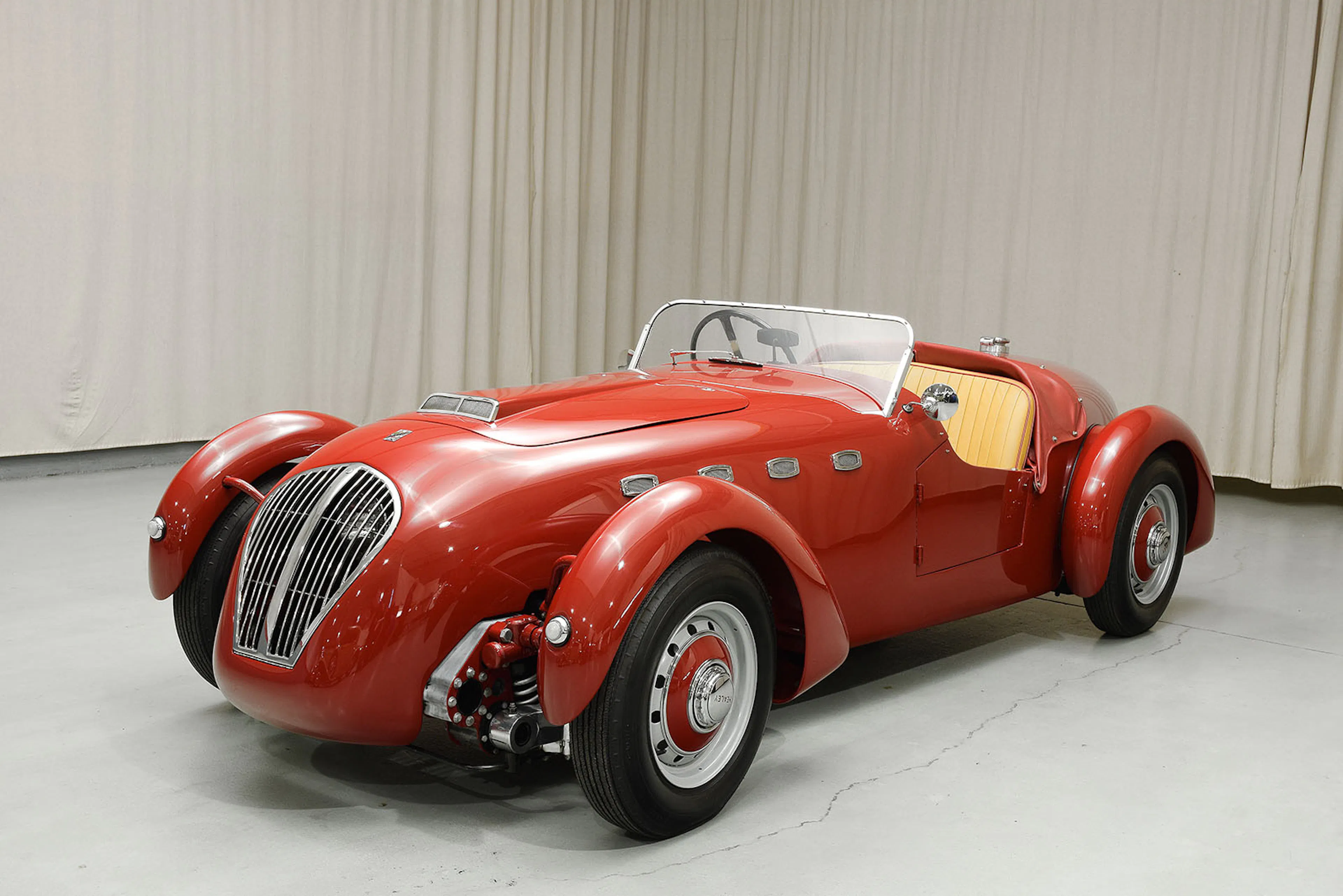 1950 Healey Silverstone 2dr Roadster Courtesy of Hyman Ltd.