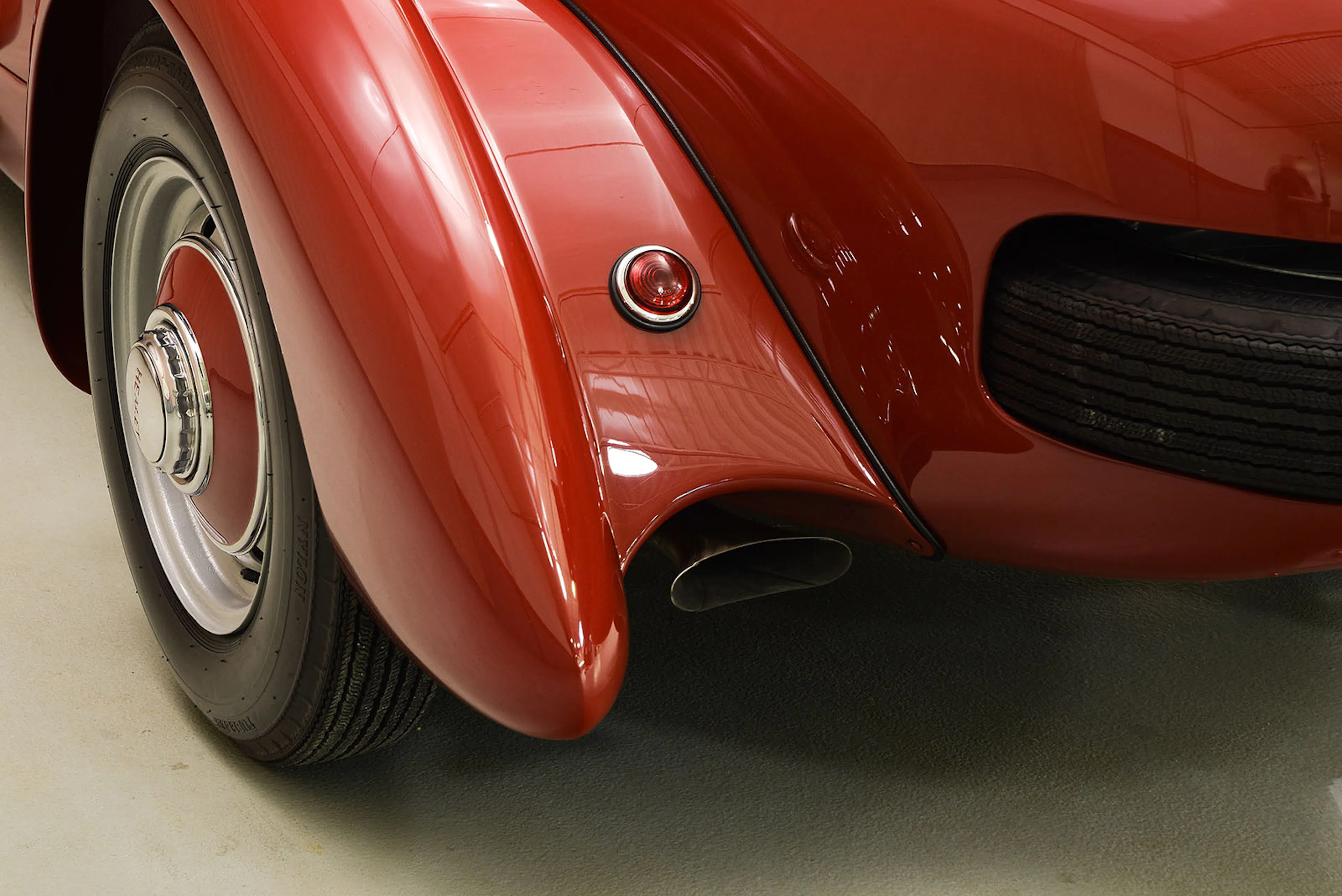 1950 Healey Silverstone 2dr Roadster Courtesy of Hyman Ltd.