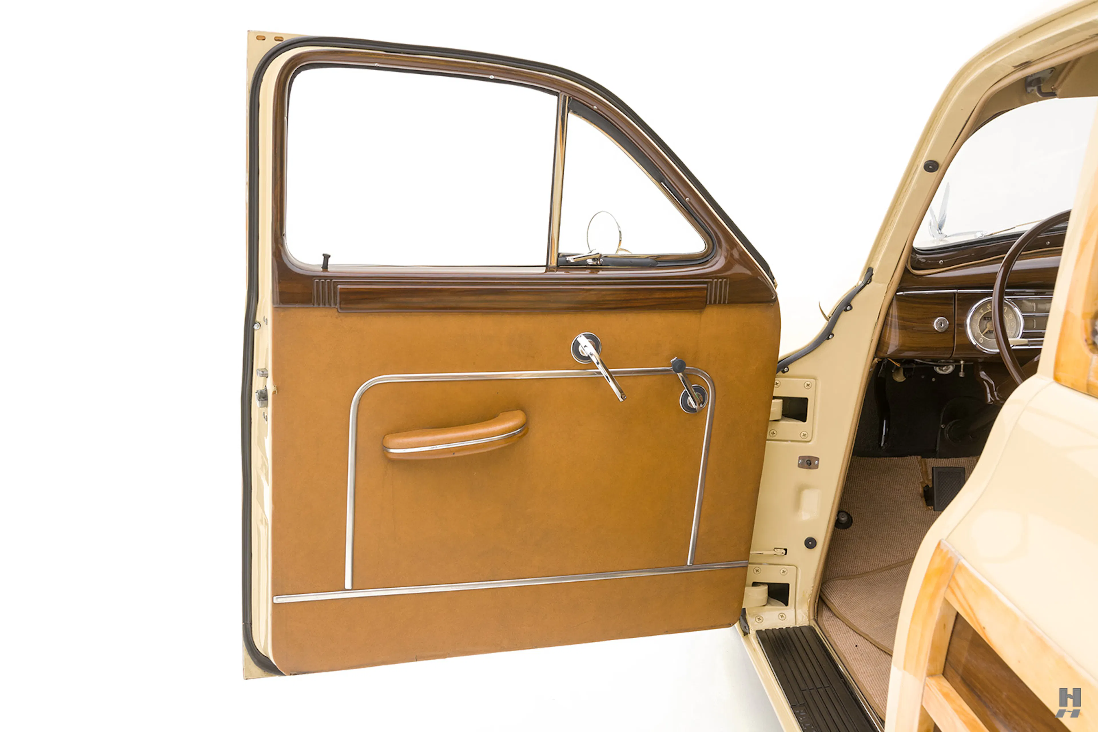 1950 Packard Eight 4dr Station Sedan Courtesy of Hyman Ltd.
