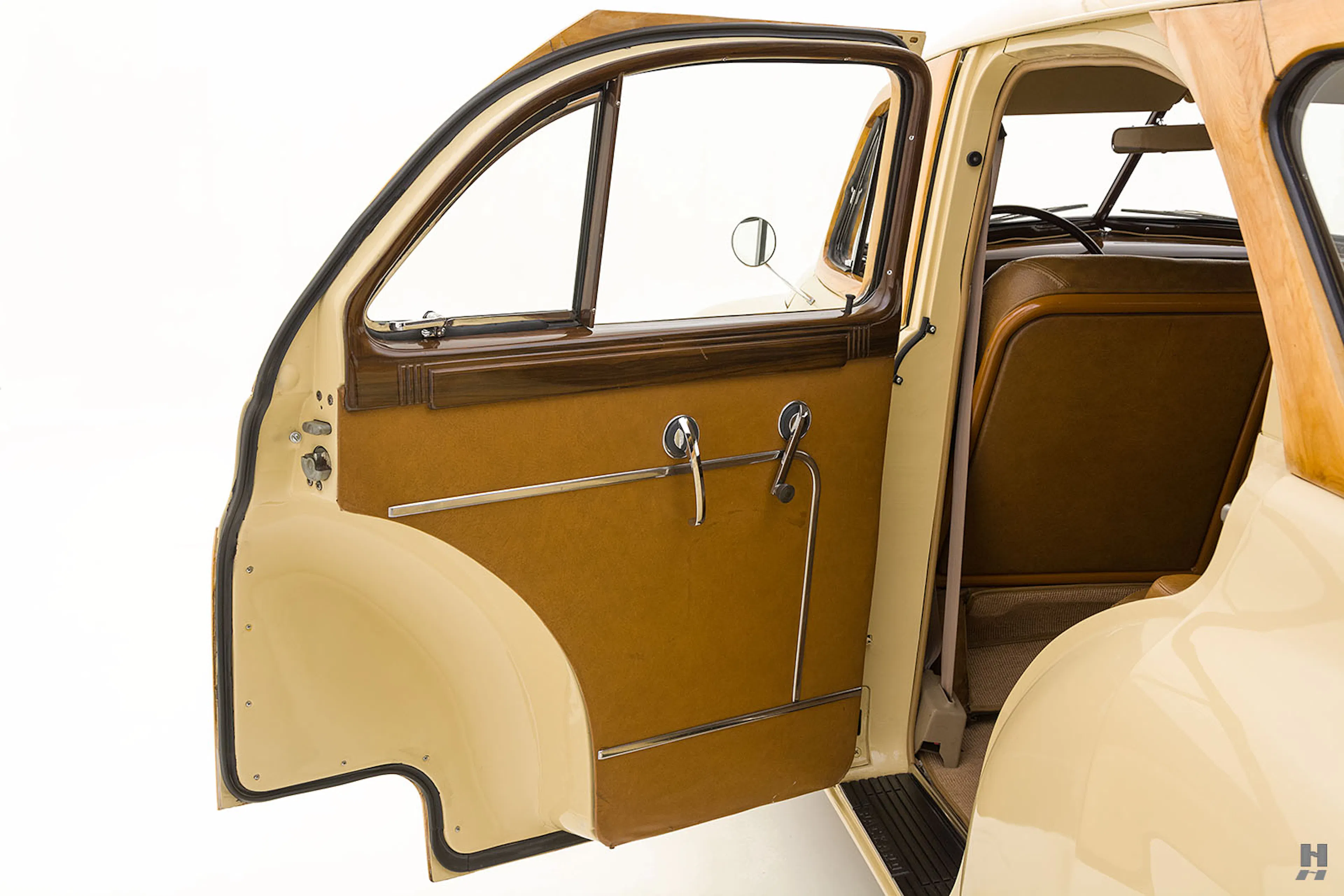1950 Packard Eight 4dr Station Sedan Courtesy of Hyman Ltd.