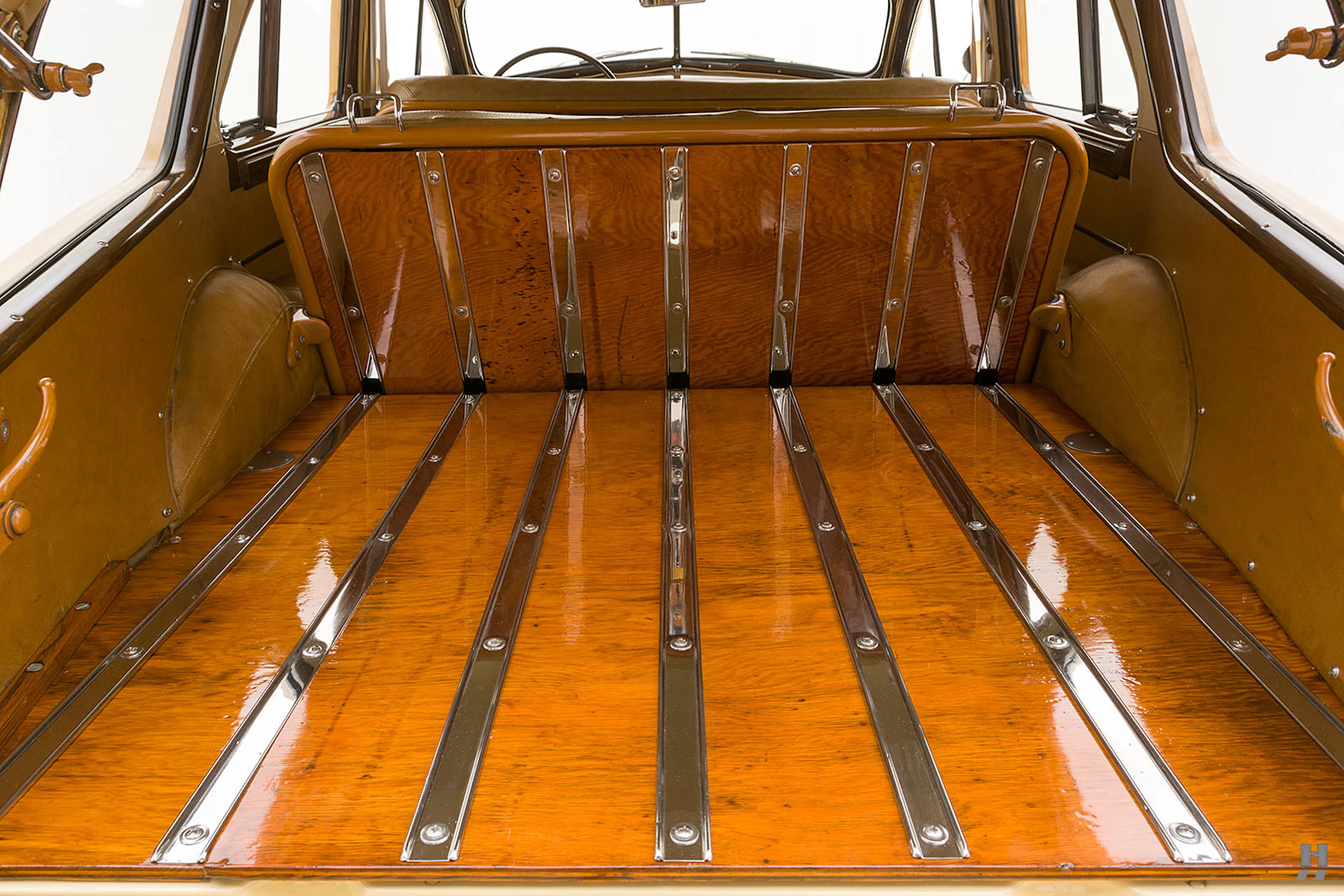 1950 Packard Eight 4dr Station Sedan Courtesy of Hyman Ltd.