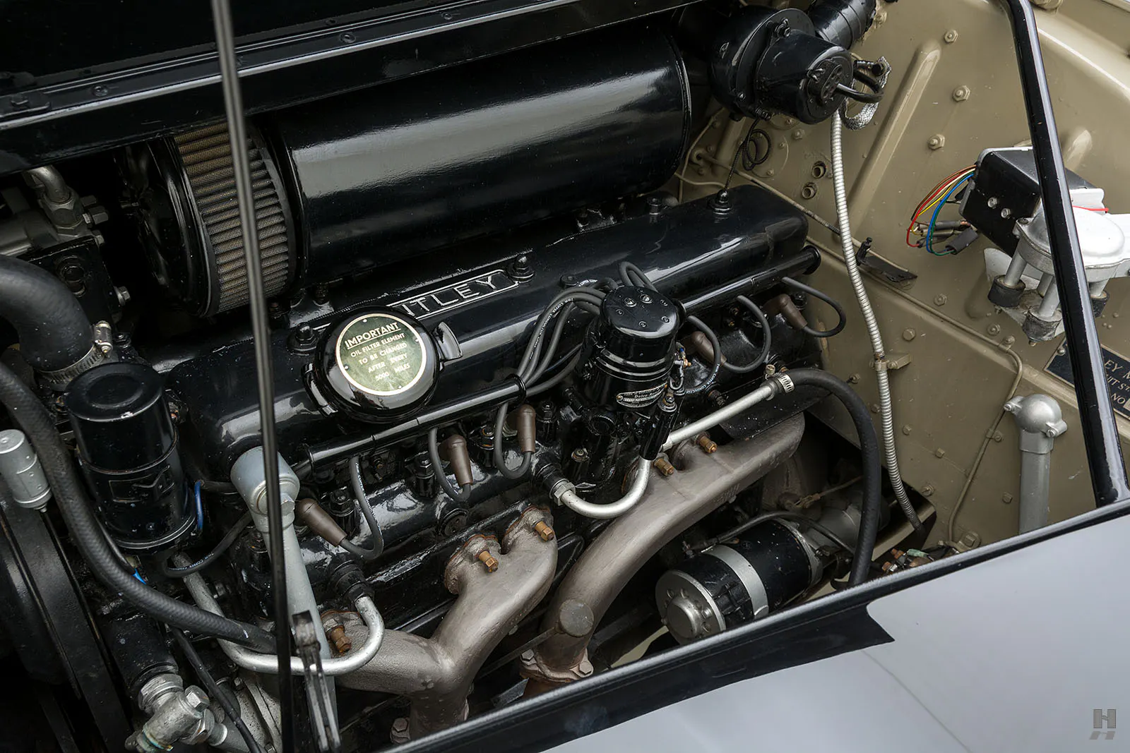 1954 Bentley R-Type Freestone & Webb 4dr Sedan Courtesy of Hyman Ltd.