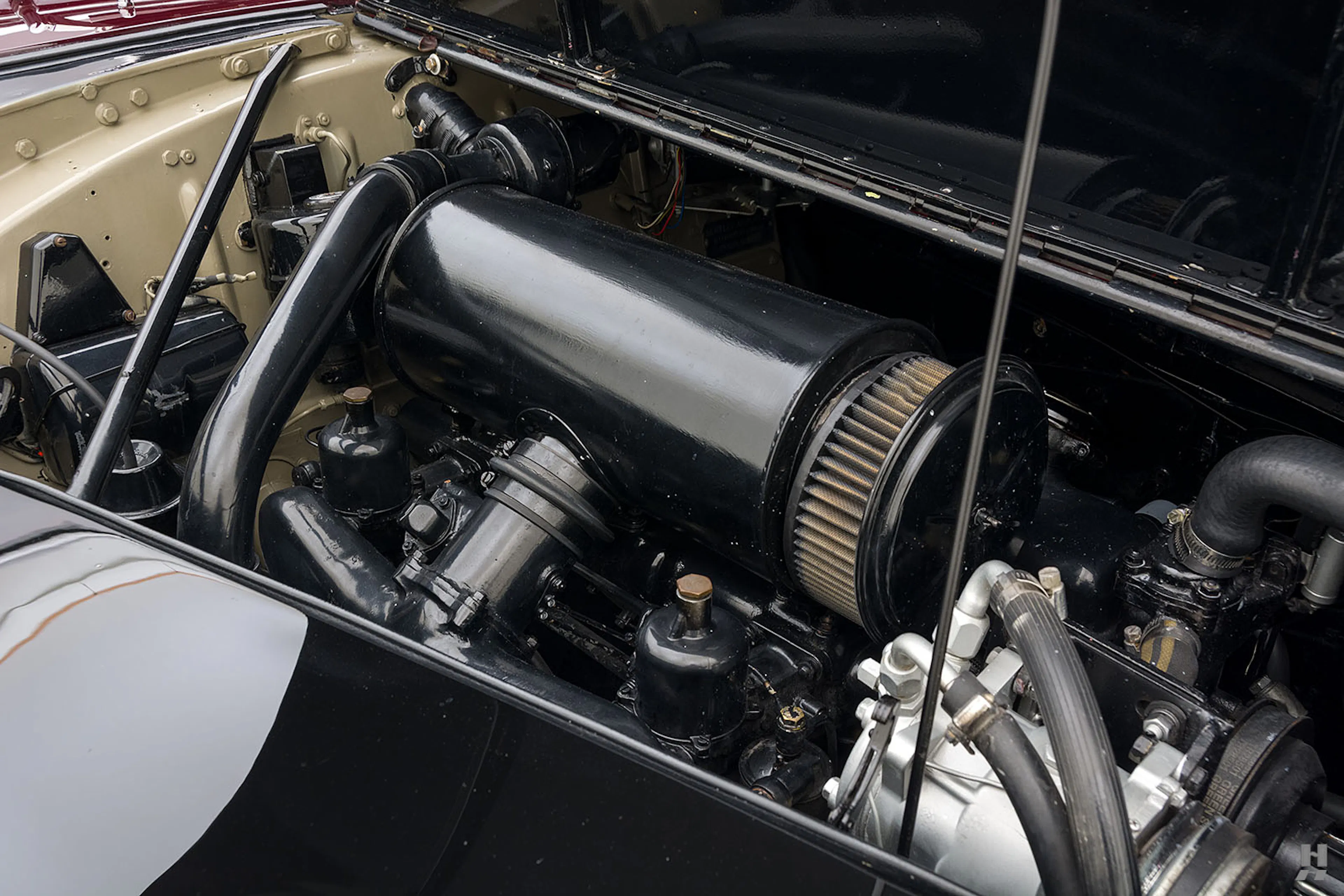 1954 Bentley R-Type Freestone & Webb 4dr Sedan Courtesy of Hyman Ltd.
