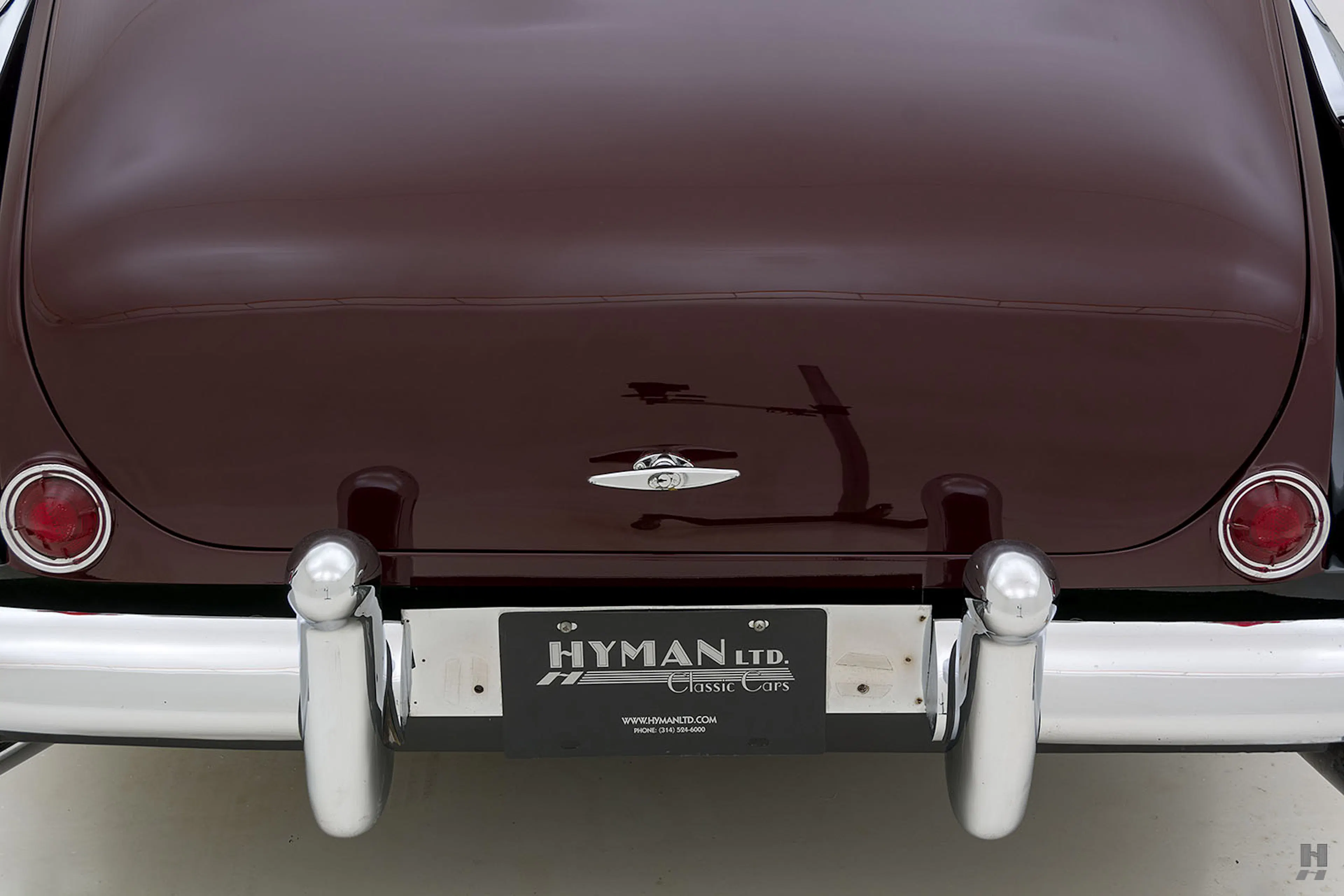 1954 Bentley R-Type Freestone & Webb 4dr Sedan Courtesy of Hyman Ltd.