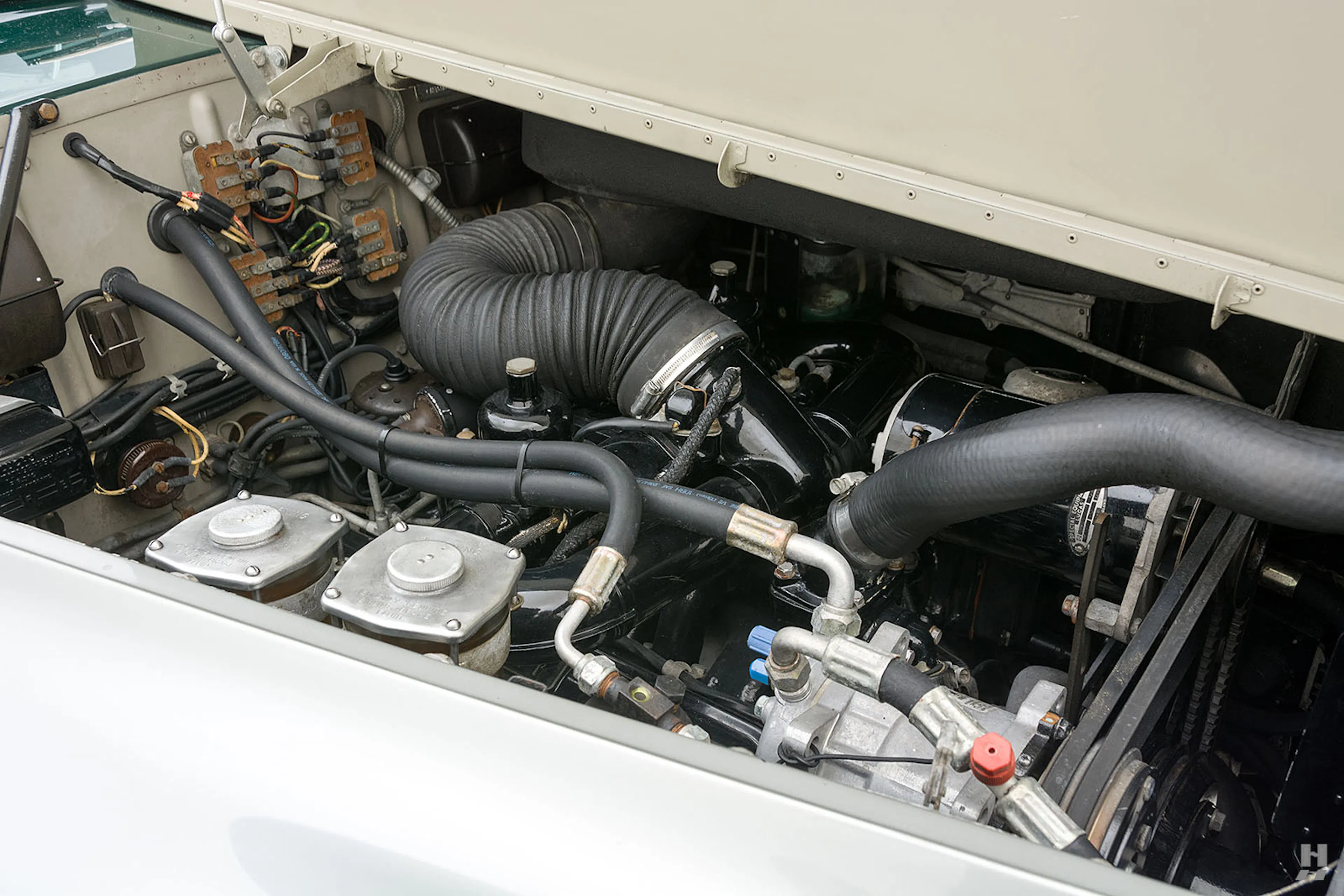 1961 Bentley S2 Coachbuilt 2dr Drophead Coupe Courtesy of Hyman Ltd.