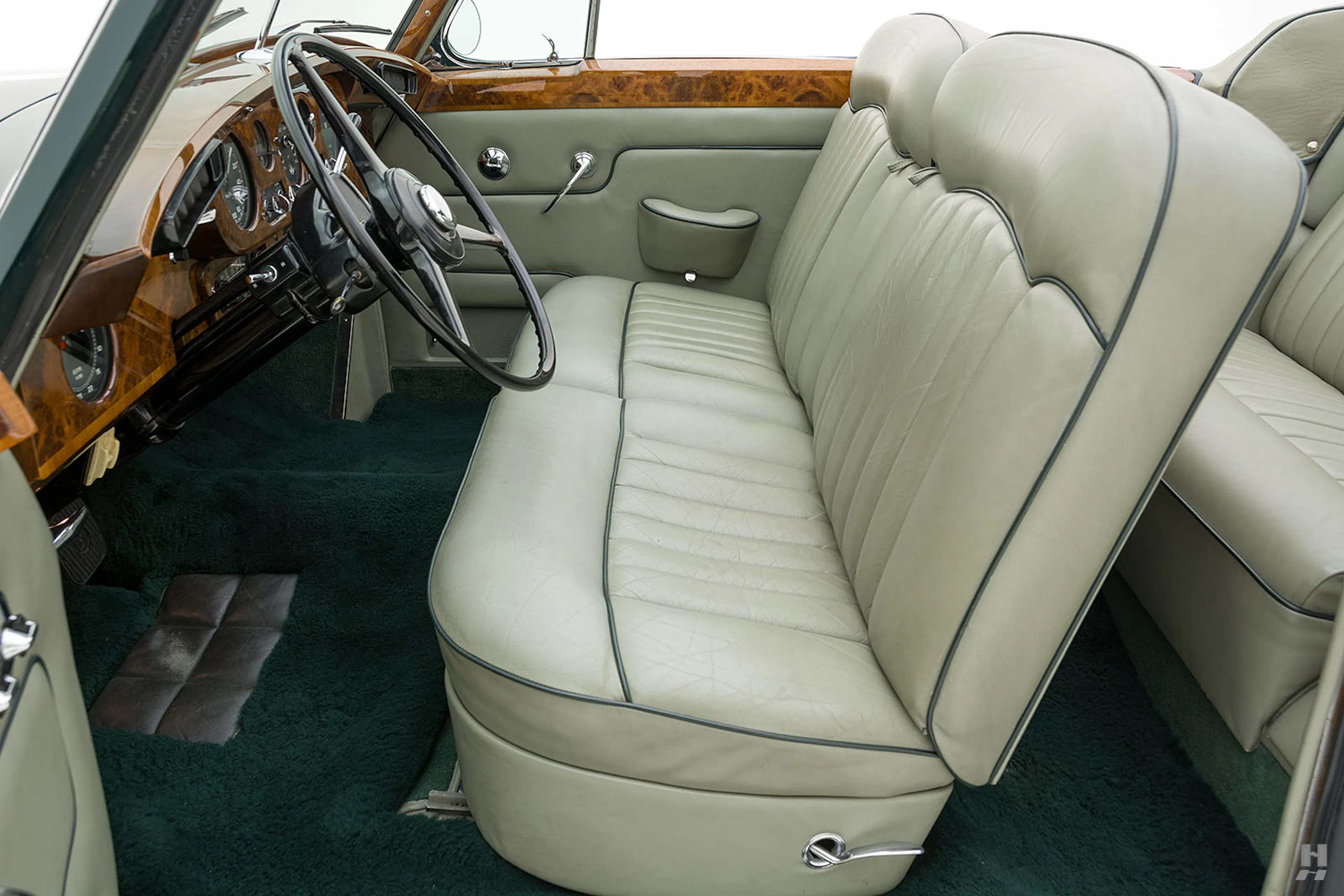 1961 Bentley S2 Coachbuilt 2dr Drophead Coupe Courtesy of Hyman Ltd.