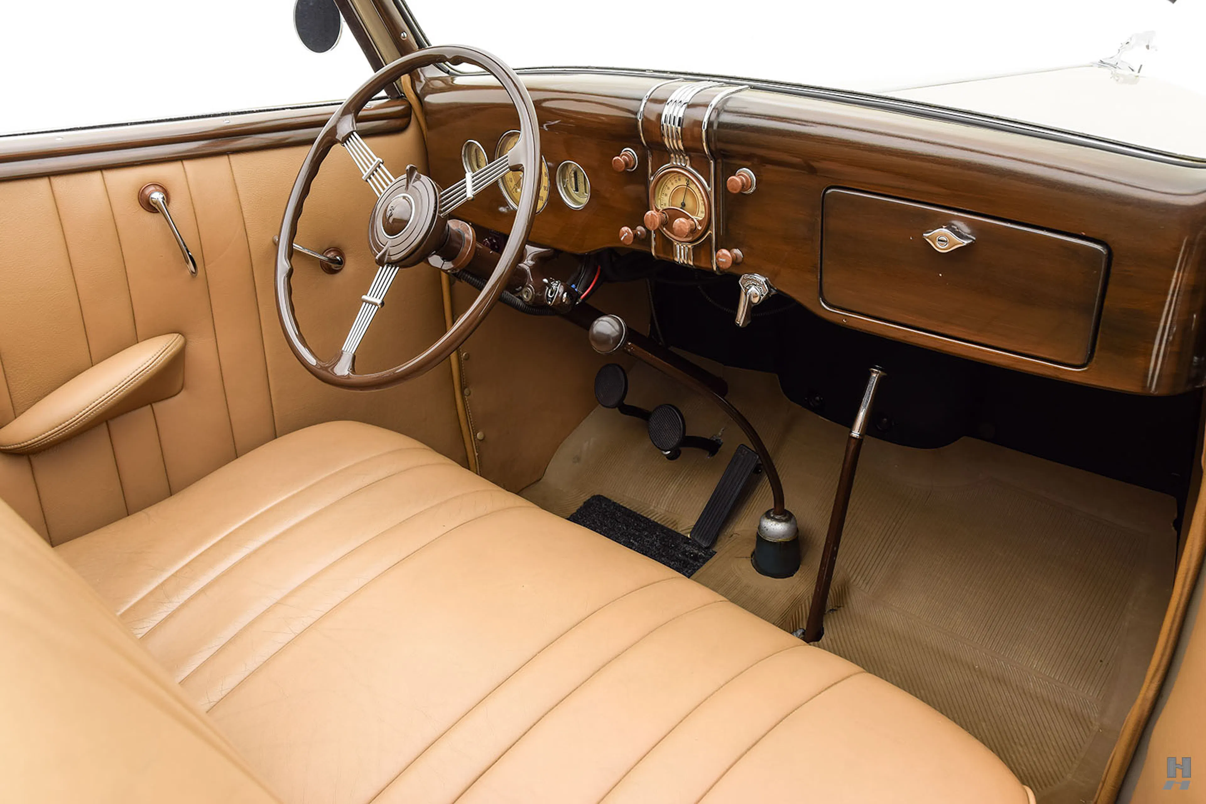 1936 Ford Model 68 Deluxe 2dr Roadster Courtesy of Hyman Ltd.