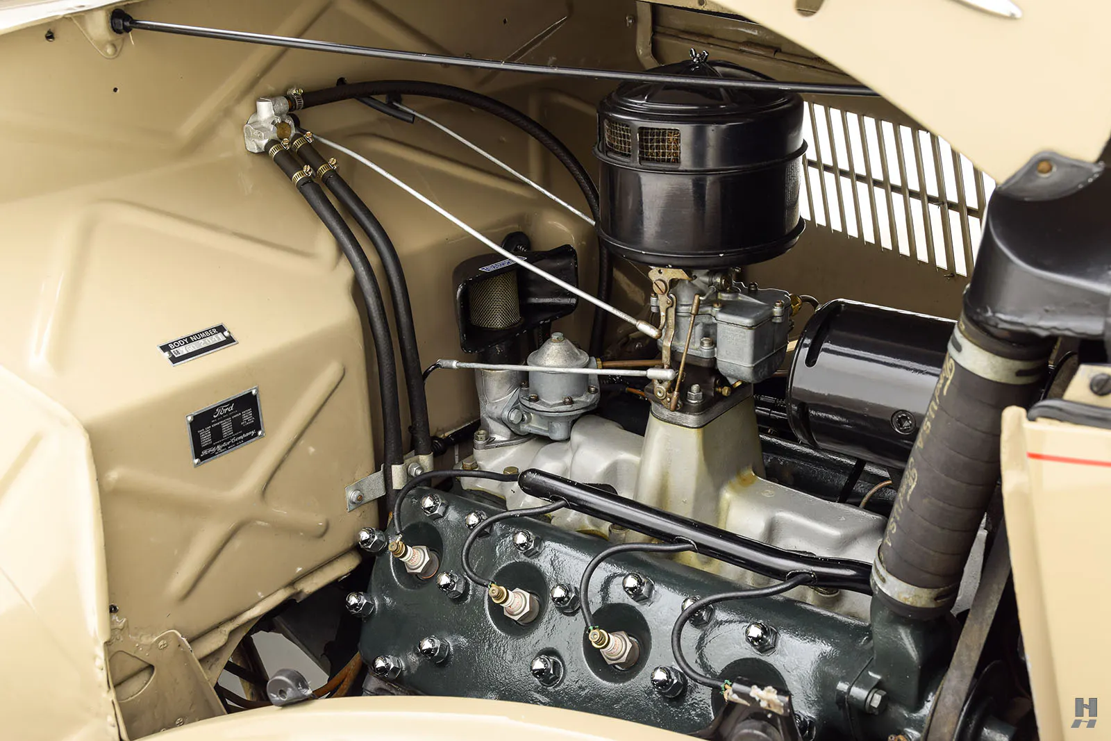 1936 Ford Model 68 Deluxe 2dr Roadster Courtesy of Hyman Ltd.