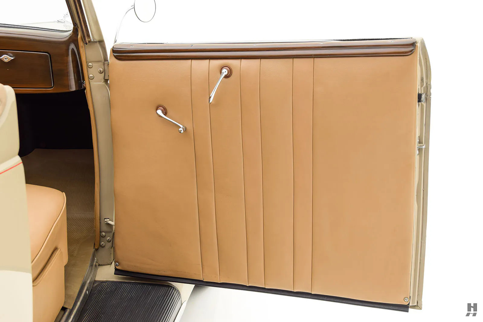 1936 Ford Model 68 Deluxe 2dr Roadster Courtesy of Hyman Ltd.