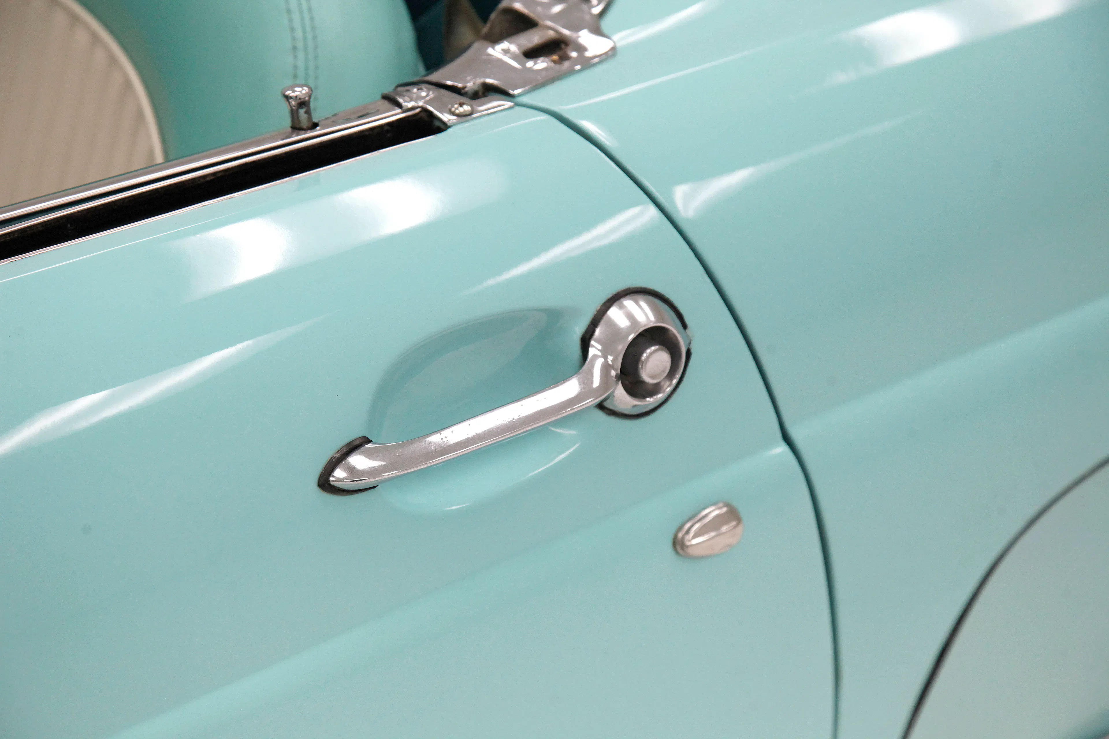 1955 Ford Thunderbird 2dr Convertible Courtesy of Classic Auto Mall
