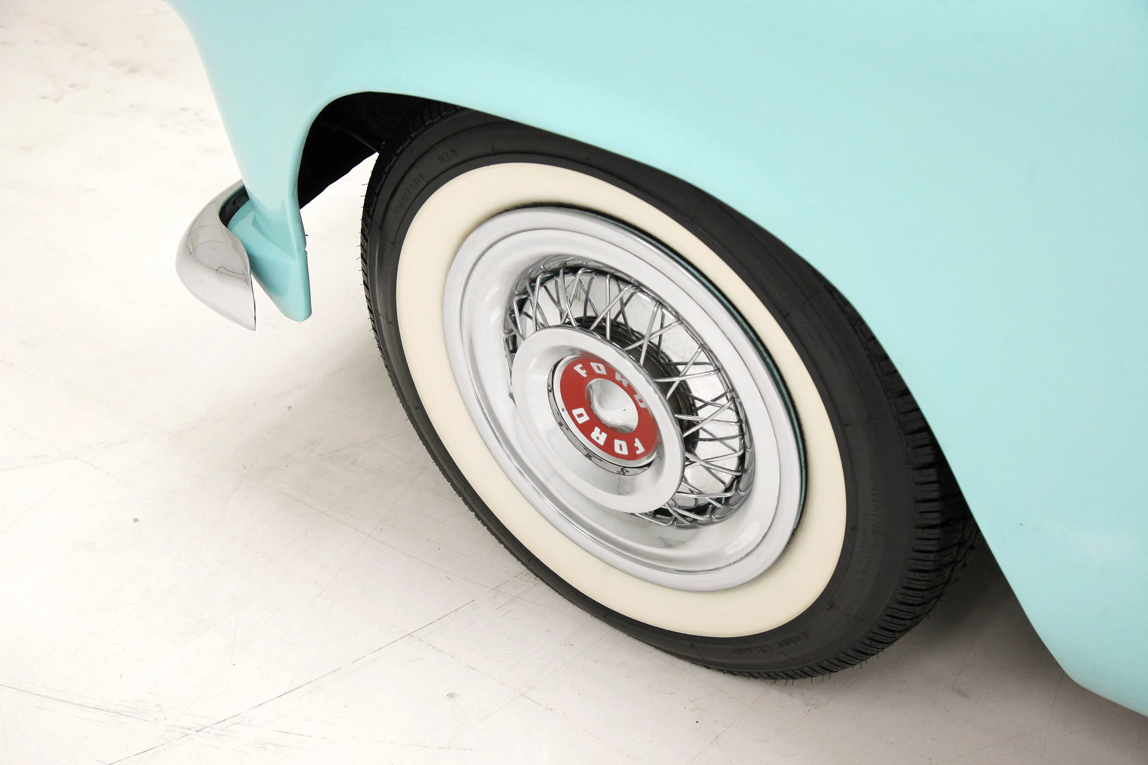 1955 Ford Thunderbird 2dr Convertible Courtesy of Classic Auto Mall