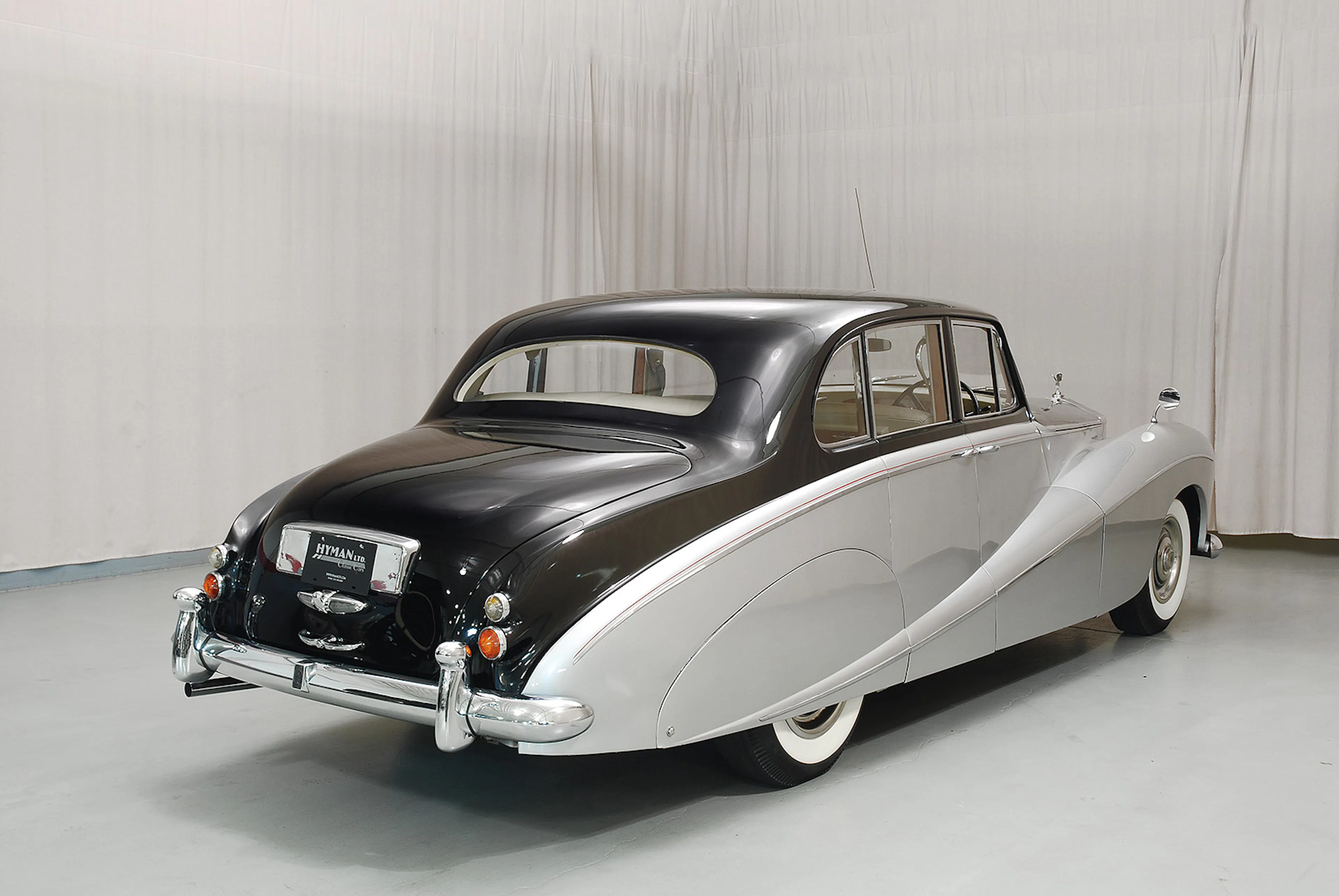 1955 Rolls-Royce Silver Cloud I Hooper Empress Saloon 4dr Sedan Courtesy of Hyman Ltd.
