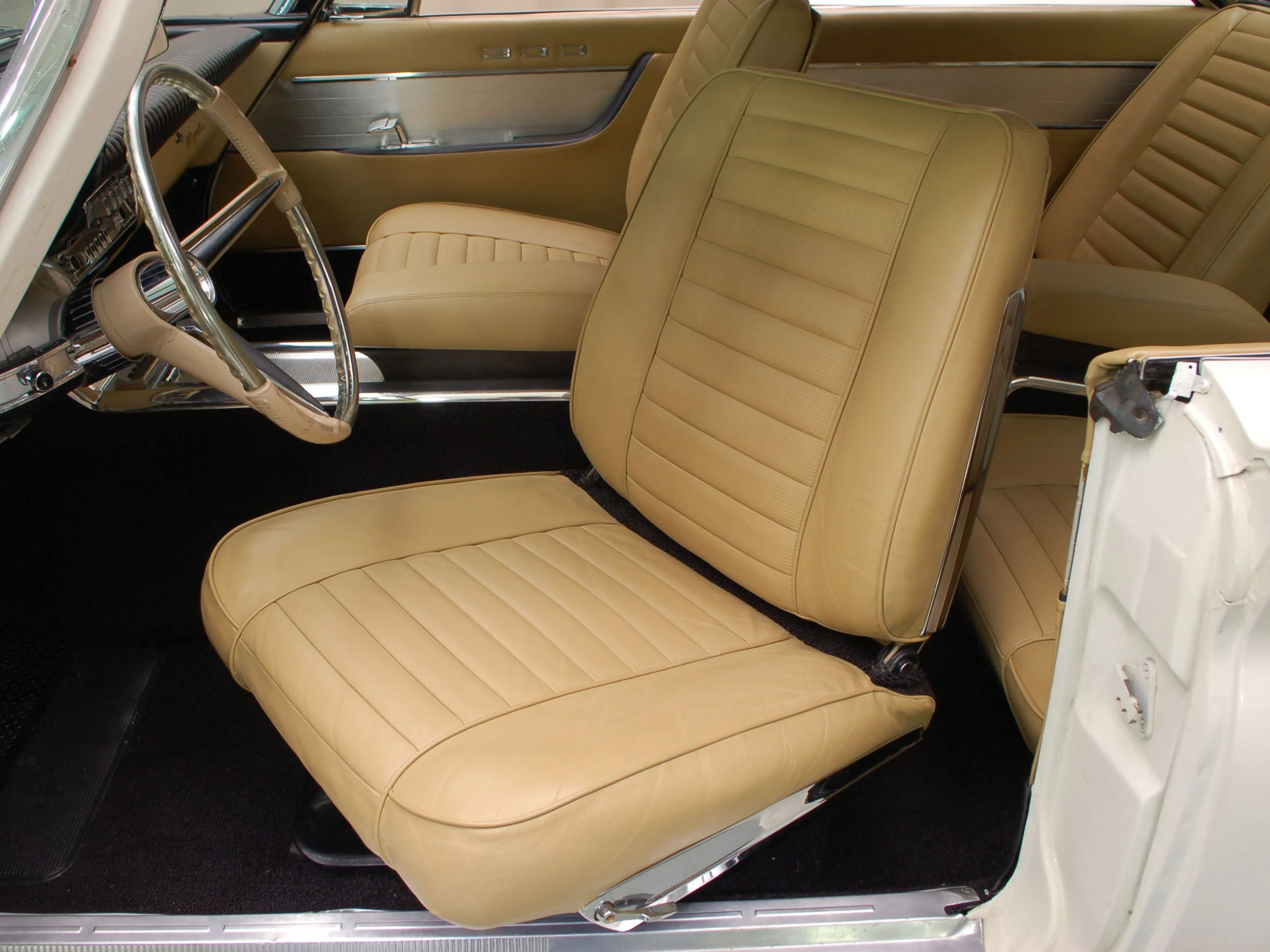 1960 Chrysler 300F 2dr Hardtop Coupe Courtesy of Hyman Ltd.