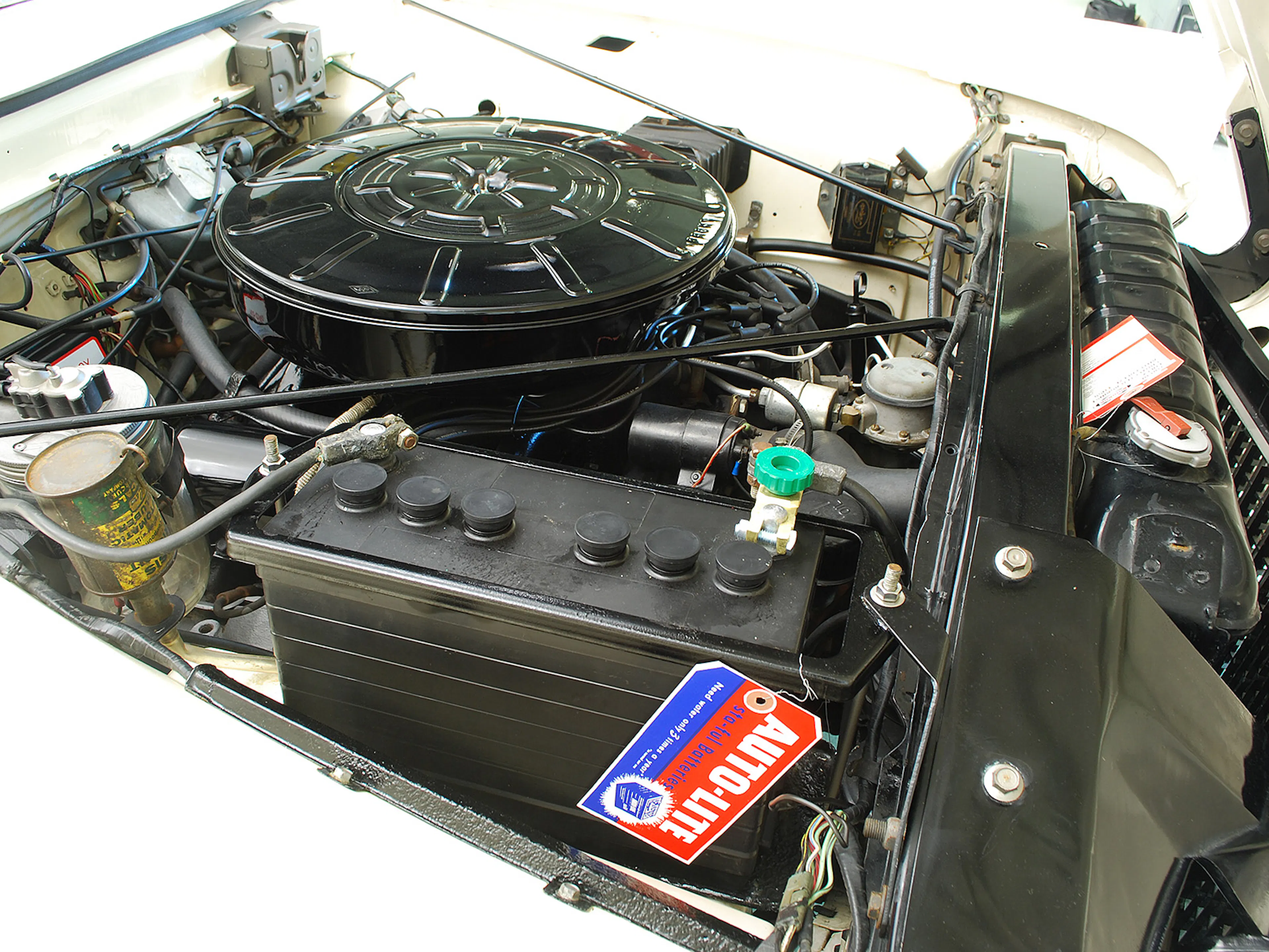 1960 Lincoln Continental Mk V 2dr Convertible Courtesy of Hyman Ltd.