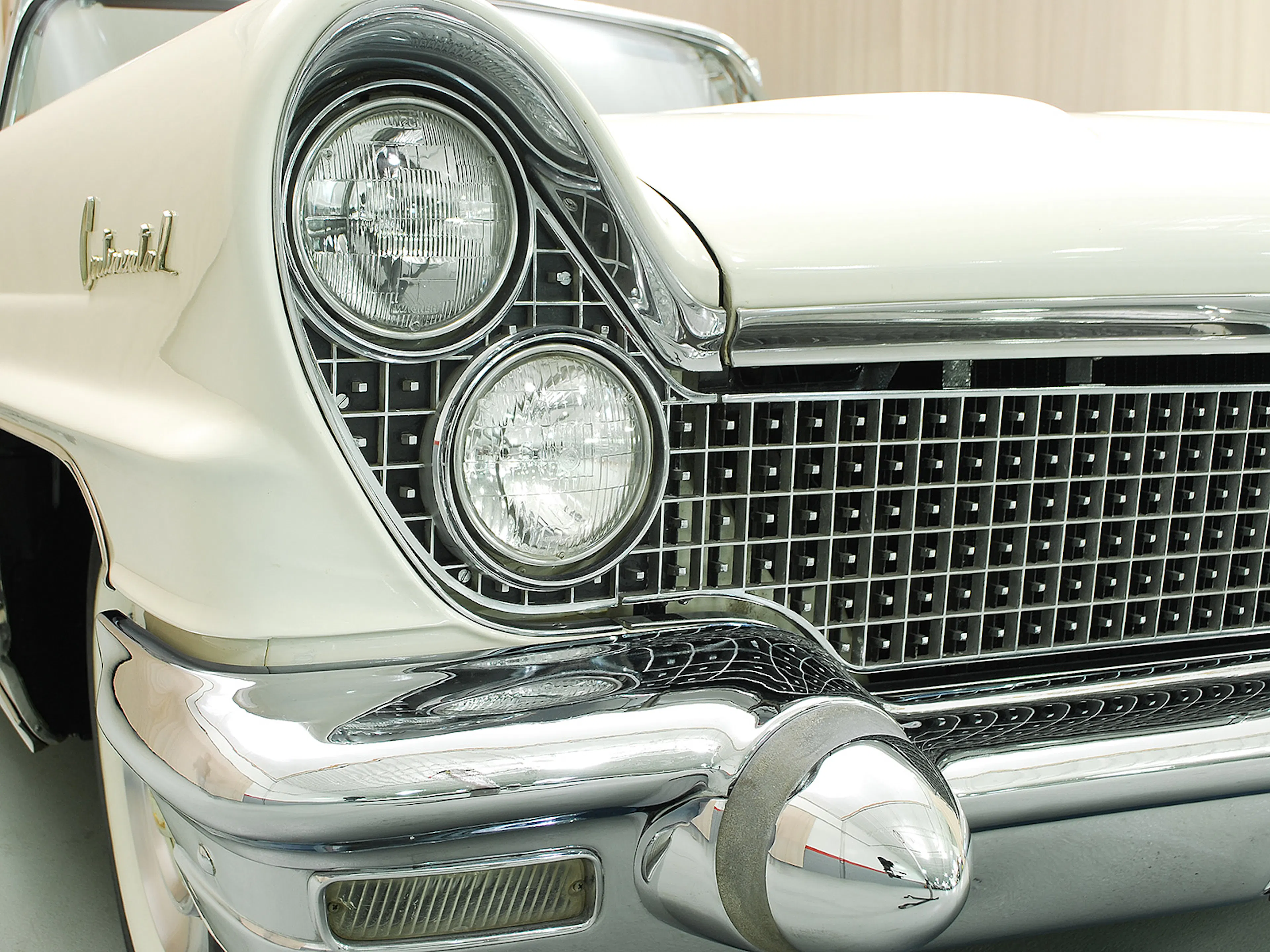 1960 Lincoln Continental Mk V 2dr Convertible Courtesy of Hyman Ltd.
