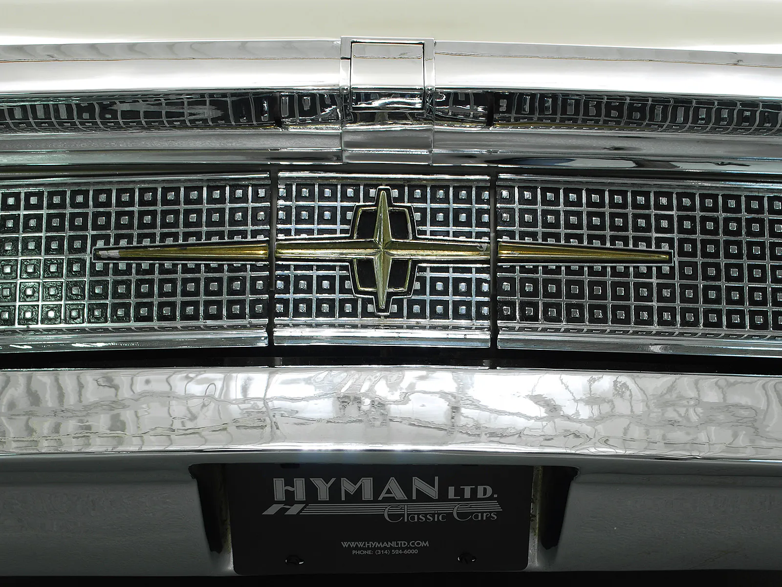 1960 Lincoln Continental Mk V 2dr Convertible Courtesy of Hyman Ltd.