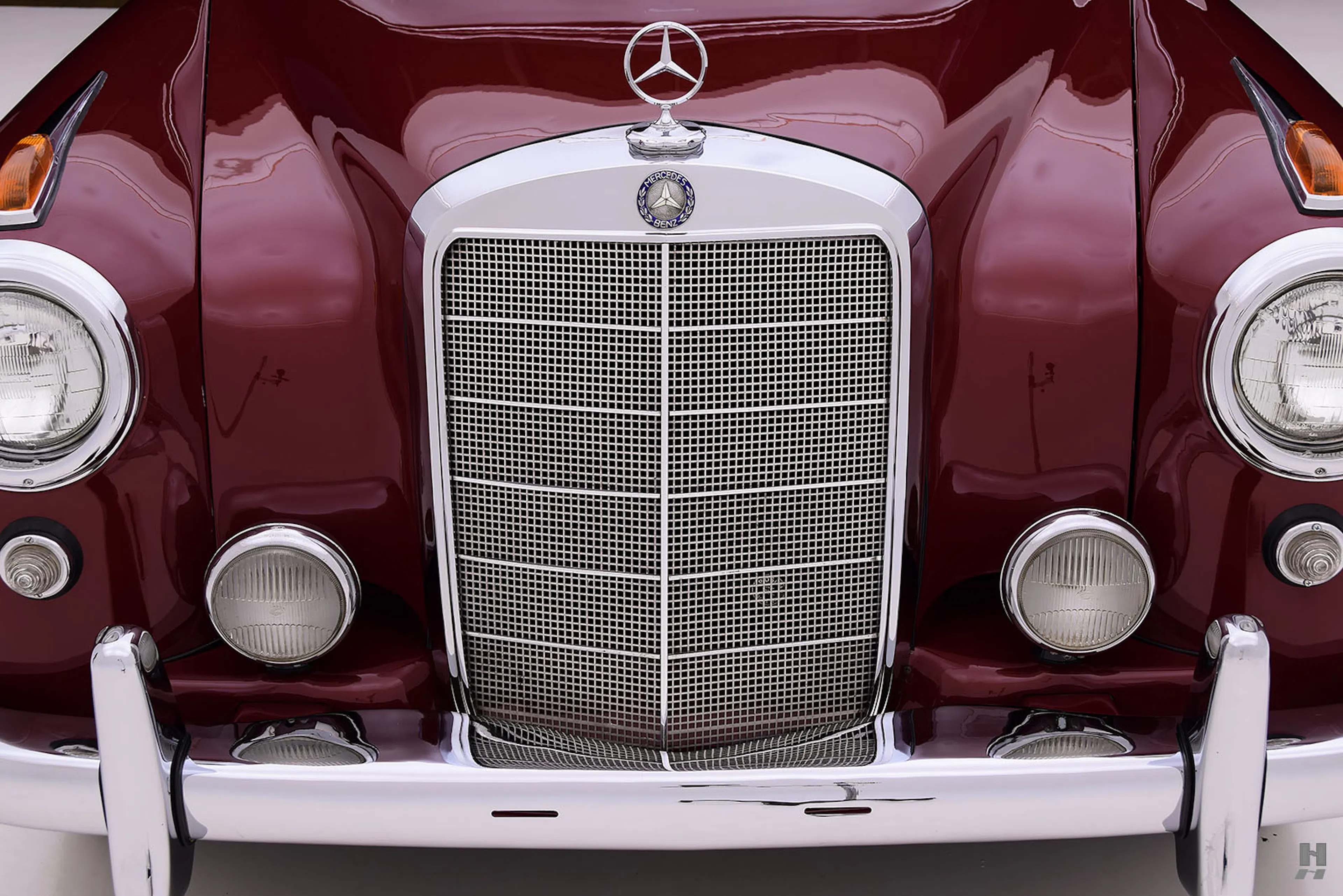 1960 Mercedes-Benz 220SEb 2dr Convertible Courtesy of Hyman Ltd.