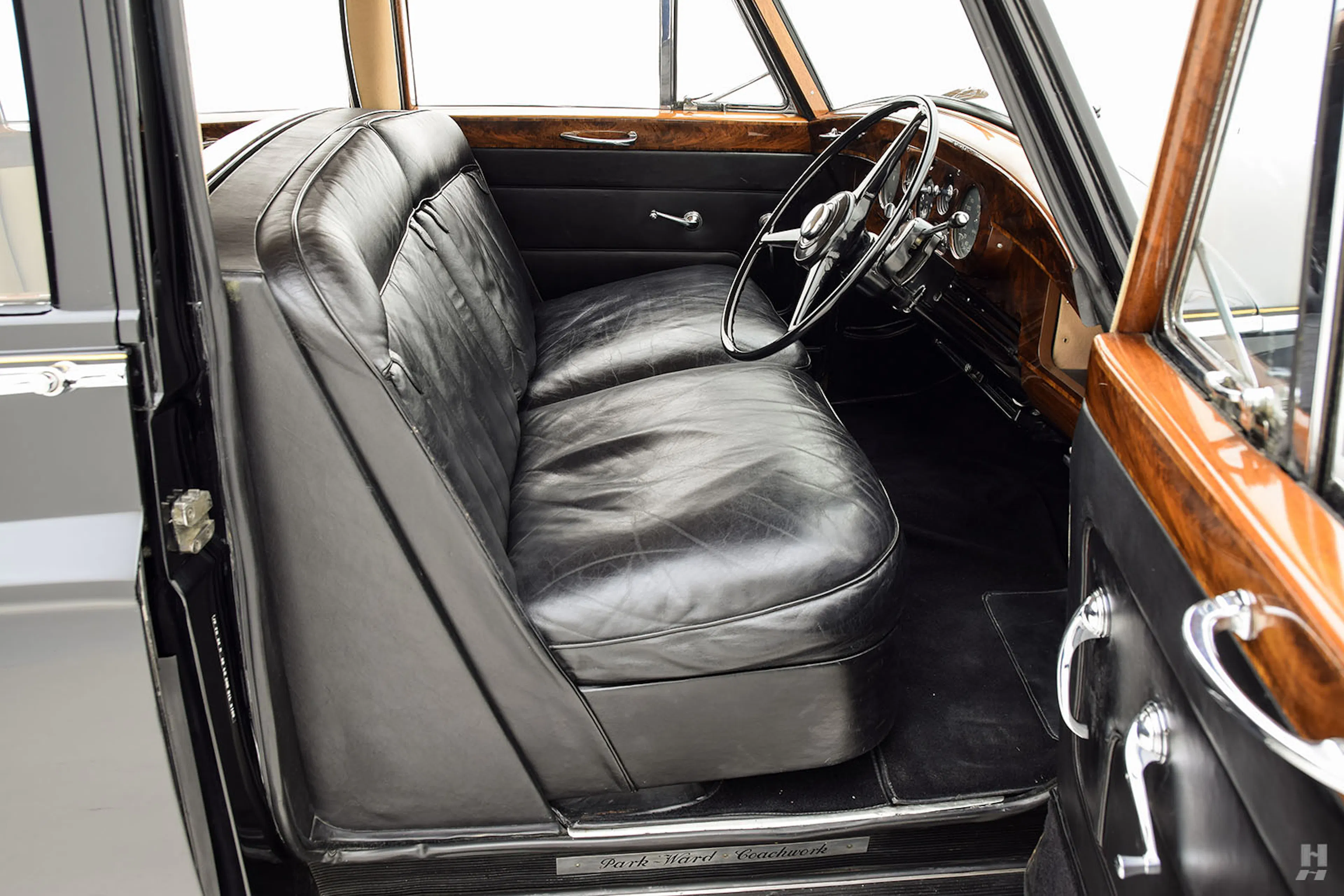 1960 Rolls-Royce Phantom V Park Ward 4dr Limousine Courtesy of Hyman Ltd.
