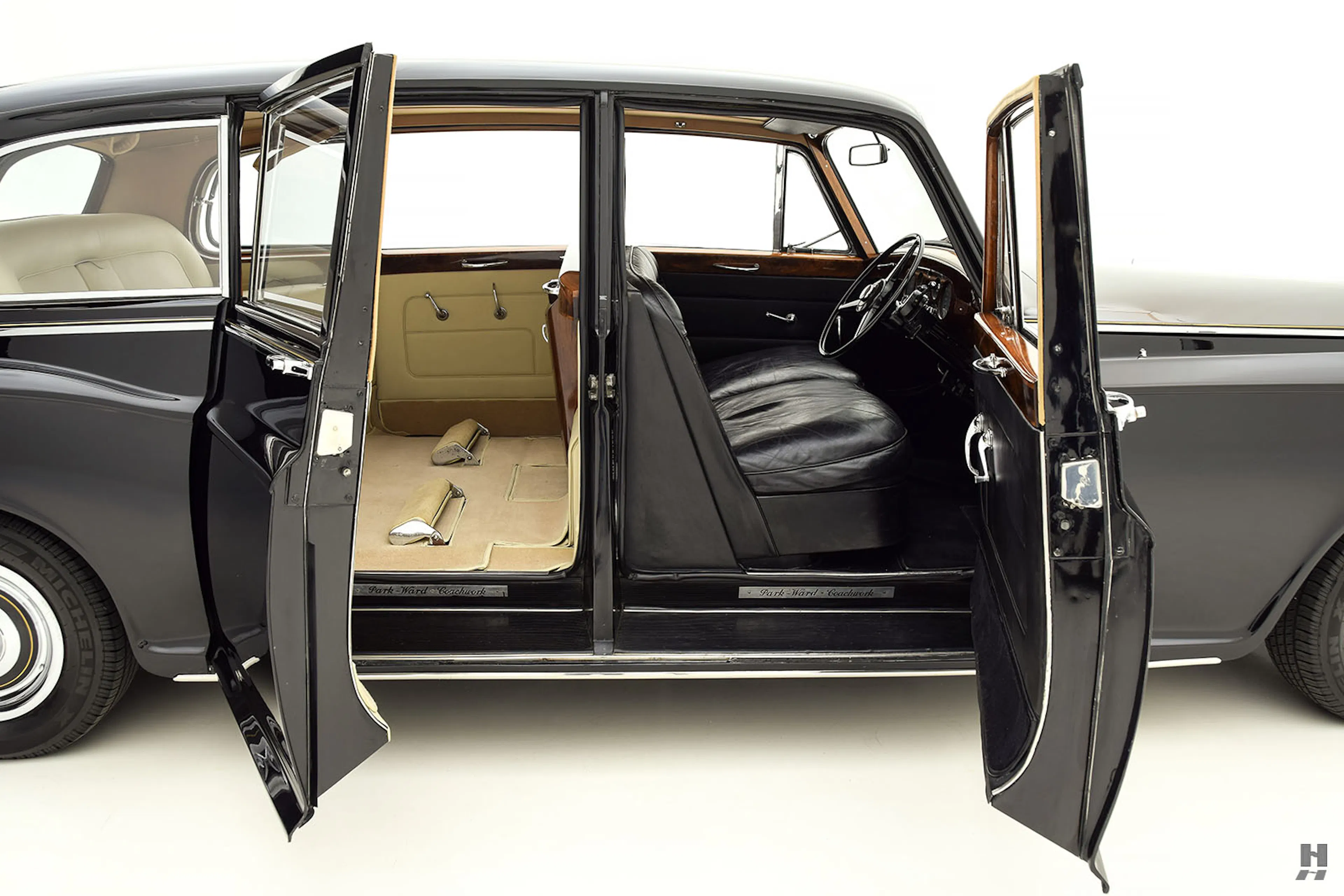 1960 Rolls-Royce Phantom V Park Ward 4dr Limousine Courtesy of Hyman Ltd.