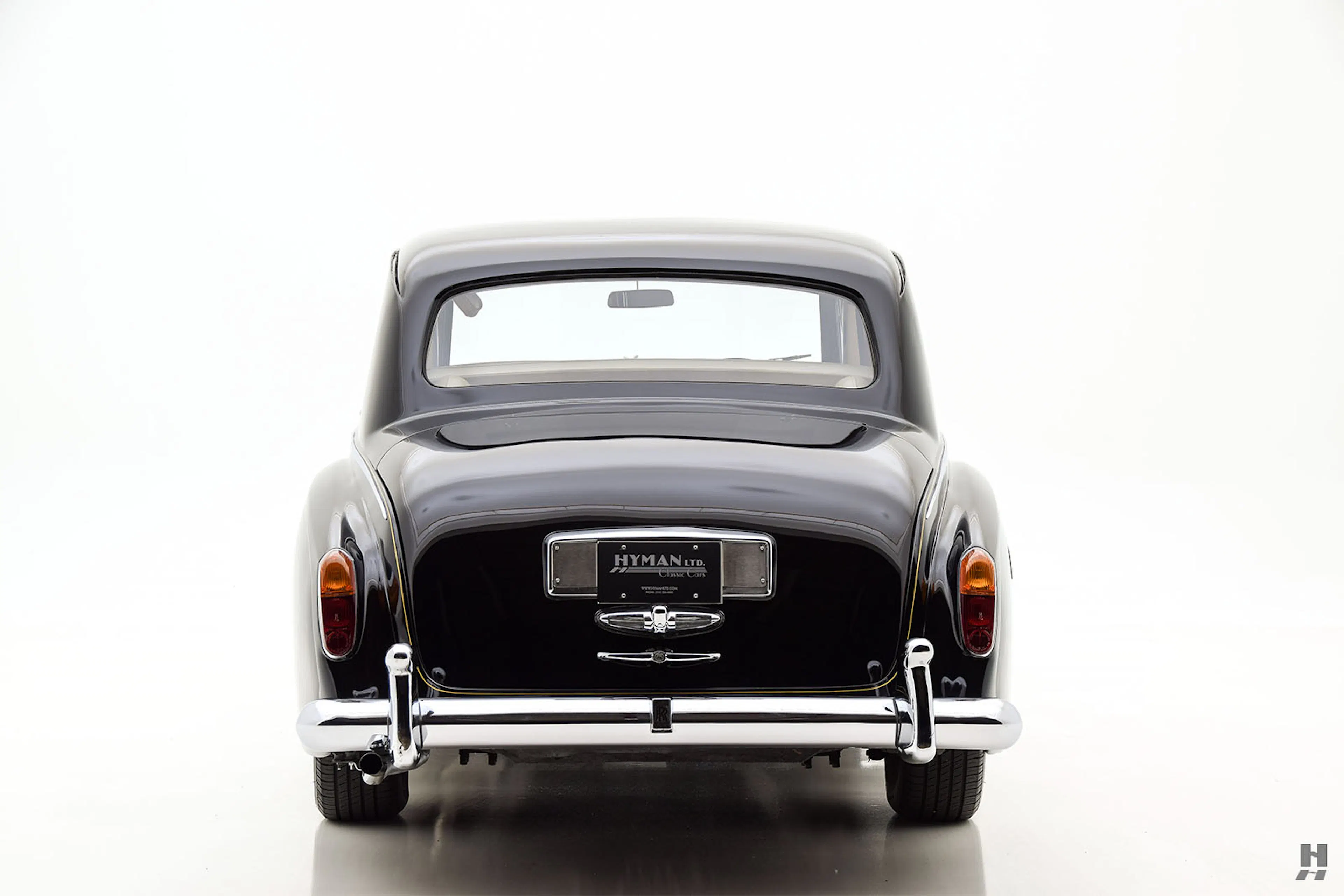 1960 Rolls-Royce Phantom V Park Ward 4dr Limousine Courtesy of Hyman Ltd.