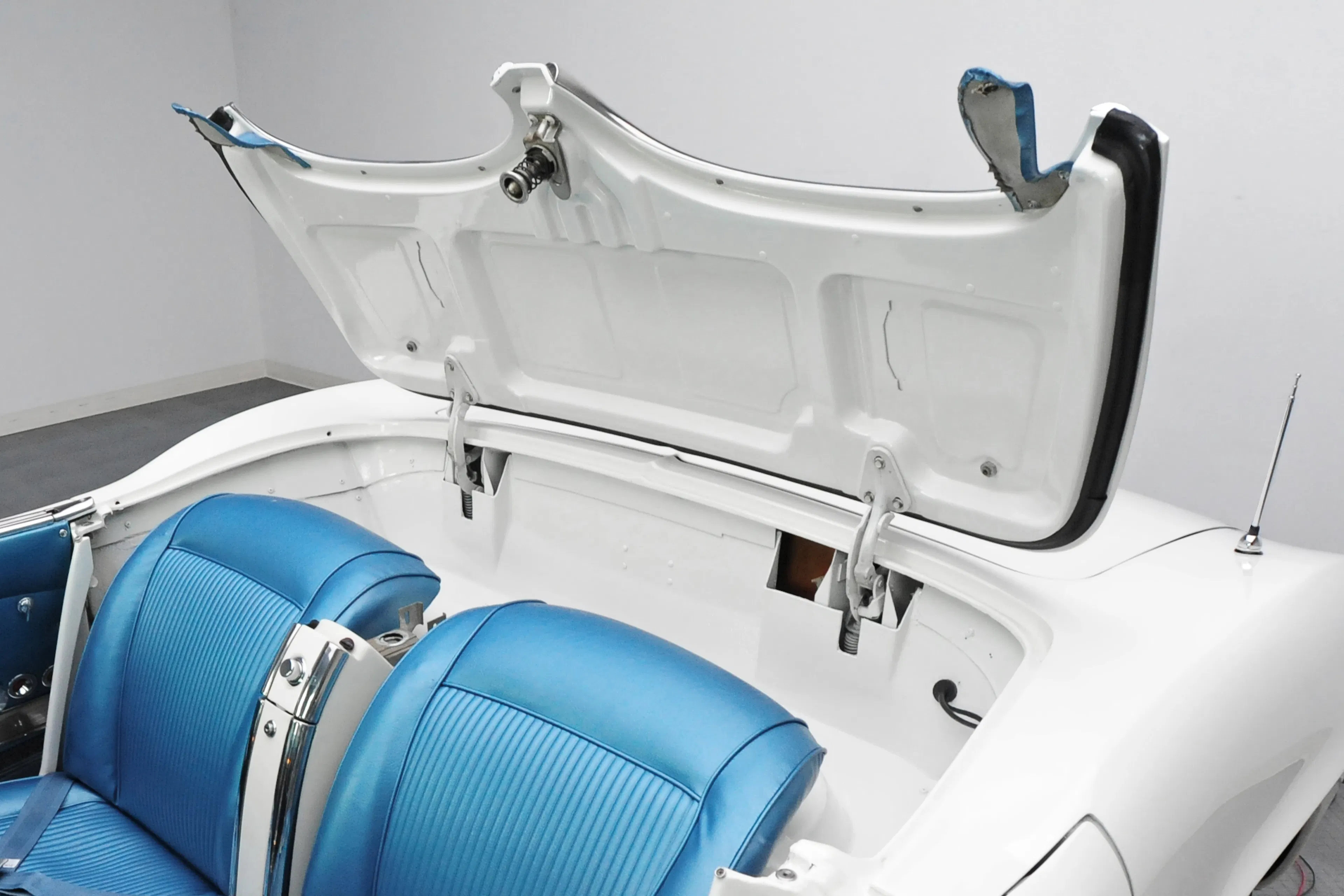 1961 Chevrolet Corvette 2dr Convertible Courtesy of RK Motors