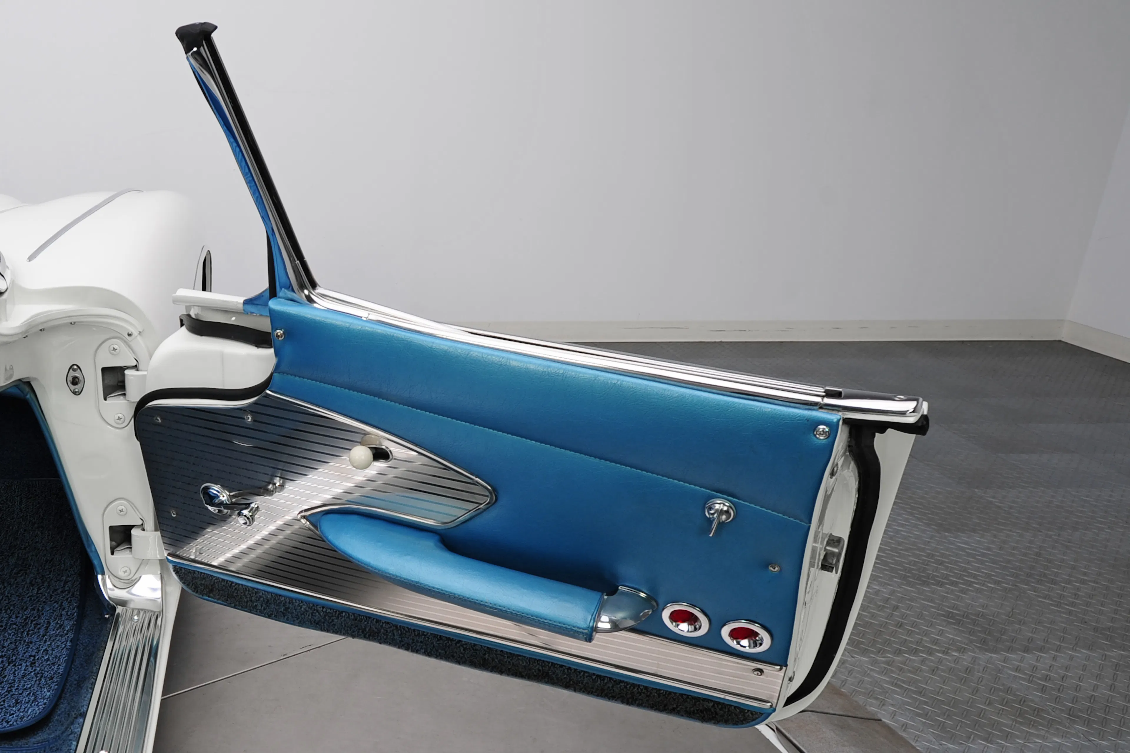 1961 Chevrolet Corvette 2dr Convertible Courtesy of RK Motors