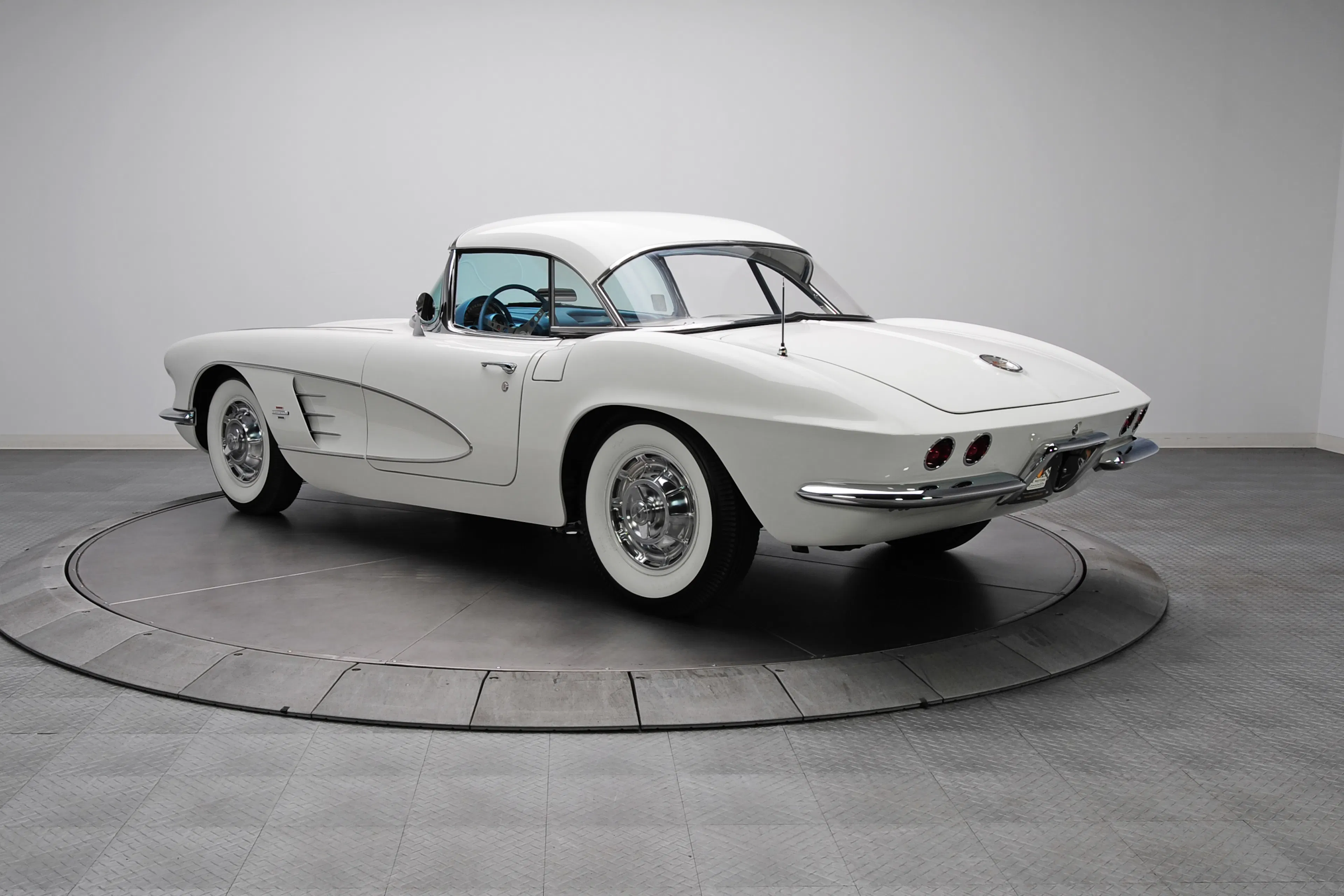 1961 Chevrolet Corvette 2dr Convertible Courtesy of RK Motors