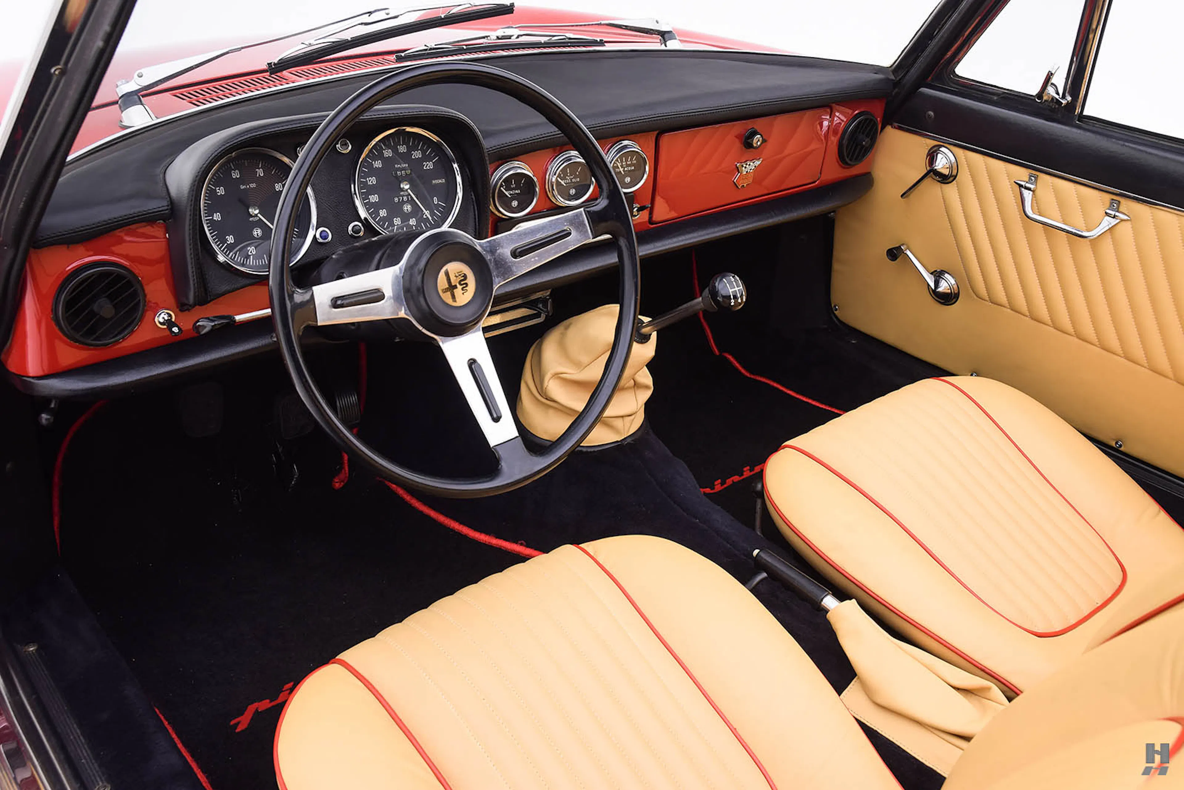 1966 Alfa Romeo Giulia Duetto Spider 2dr Convertible Courtesy of Hyman Ltd.