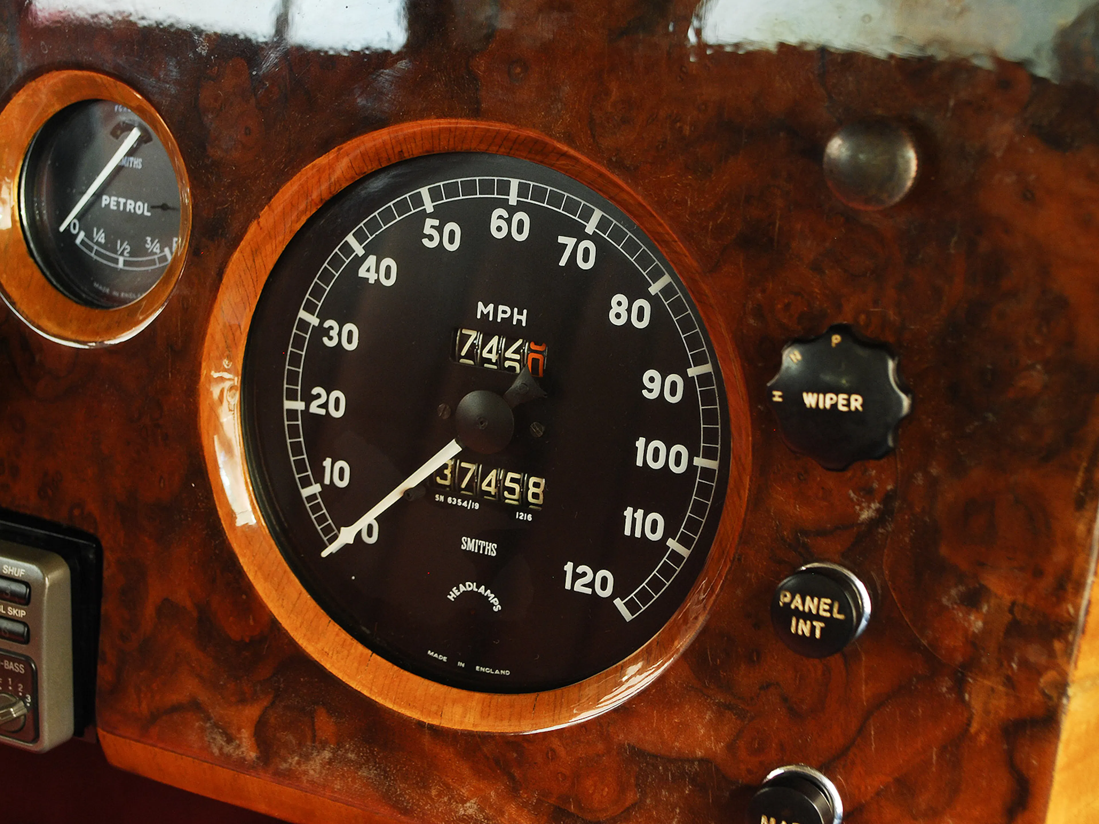 1961 Jaguar Mark IX 4dr Sedan Courtesy of Hyman Ltd.