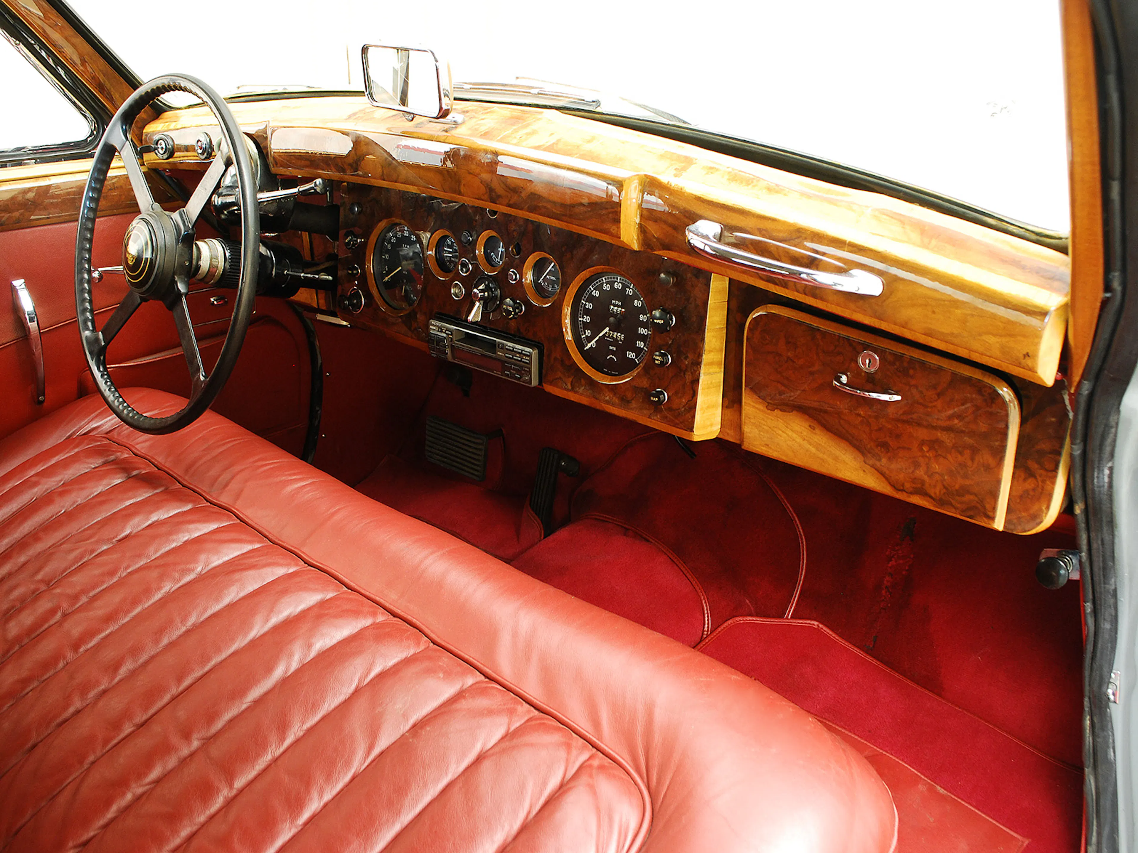 1961 Jaguar Mark IX 4dr Sedan Courtesy of Hyman Ltd.