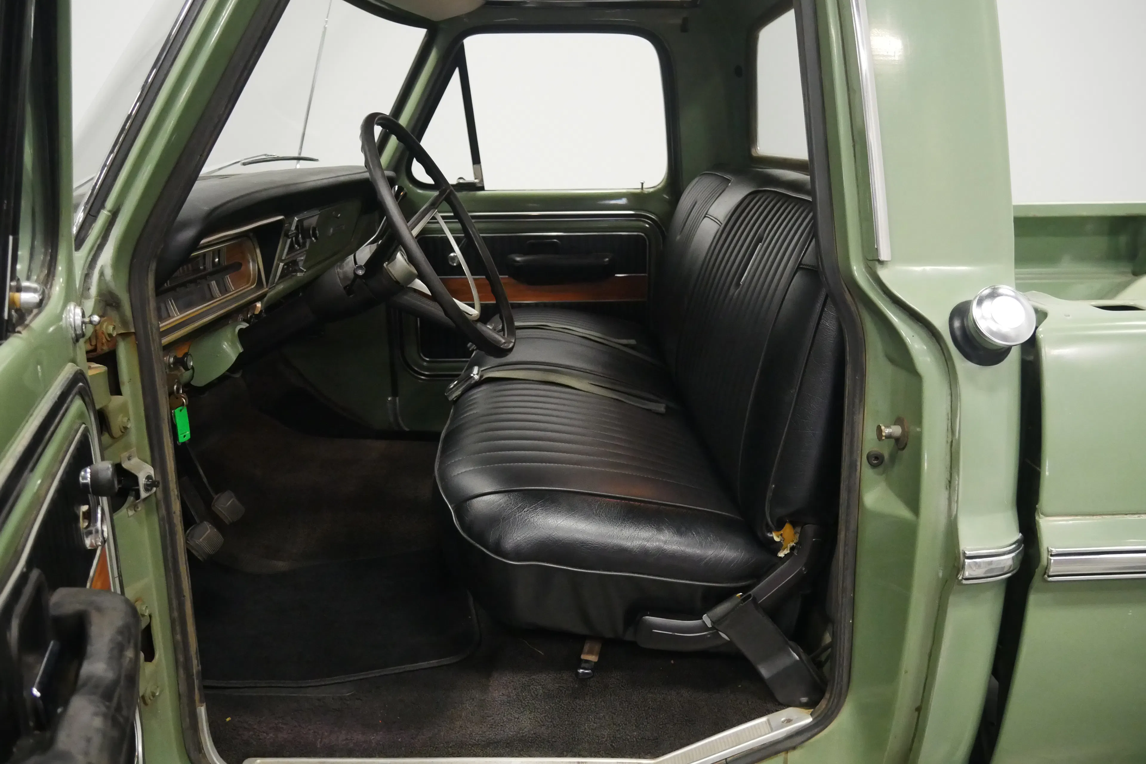 1969 Ford F-100 Ranger 2dr Styleside Long Bed Courtesy of Streetside Classics