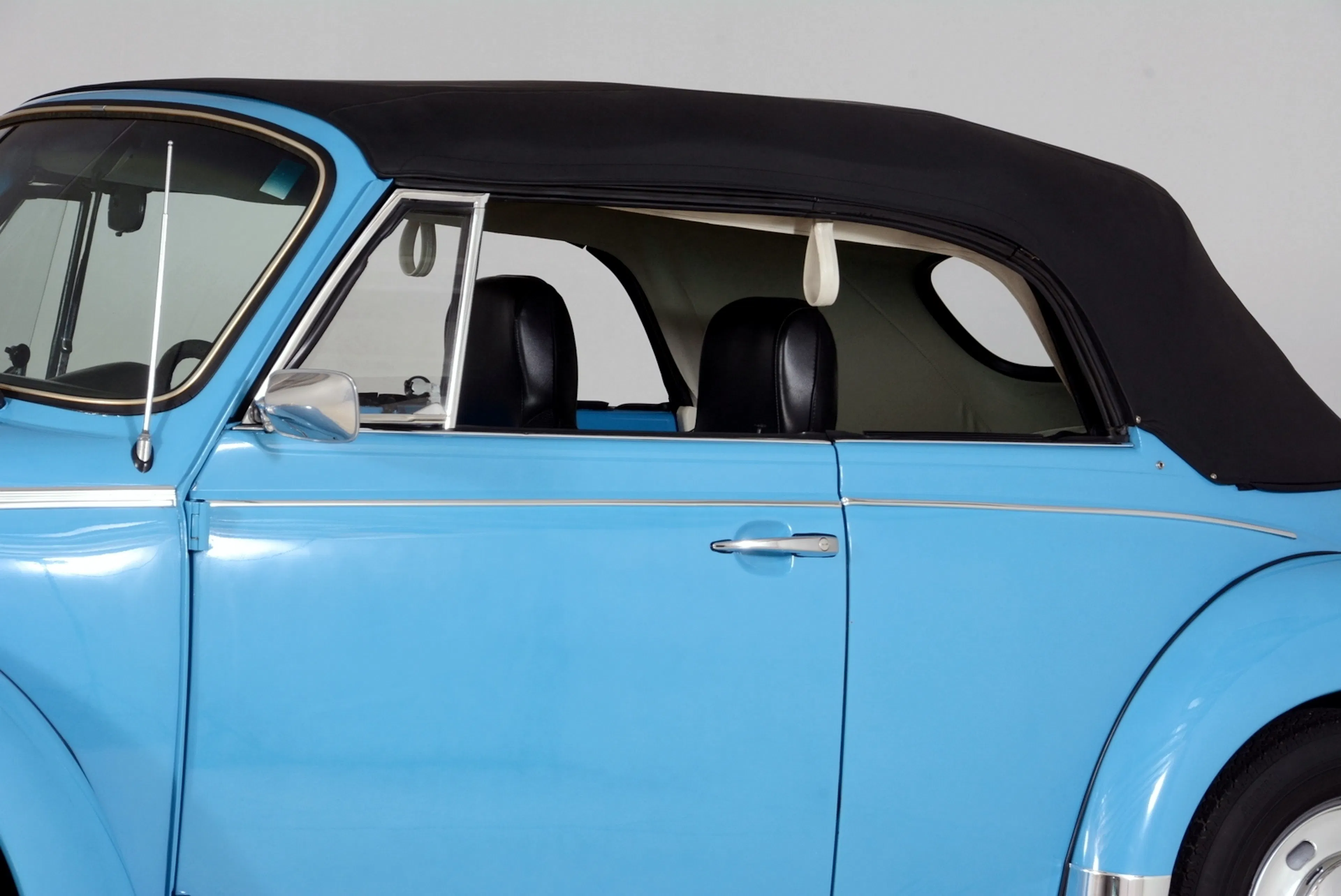 1976 Volkswagen Super Beetle 2dr Convertible Courtesy of Volo