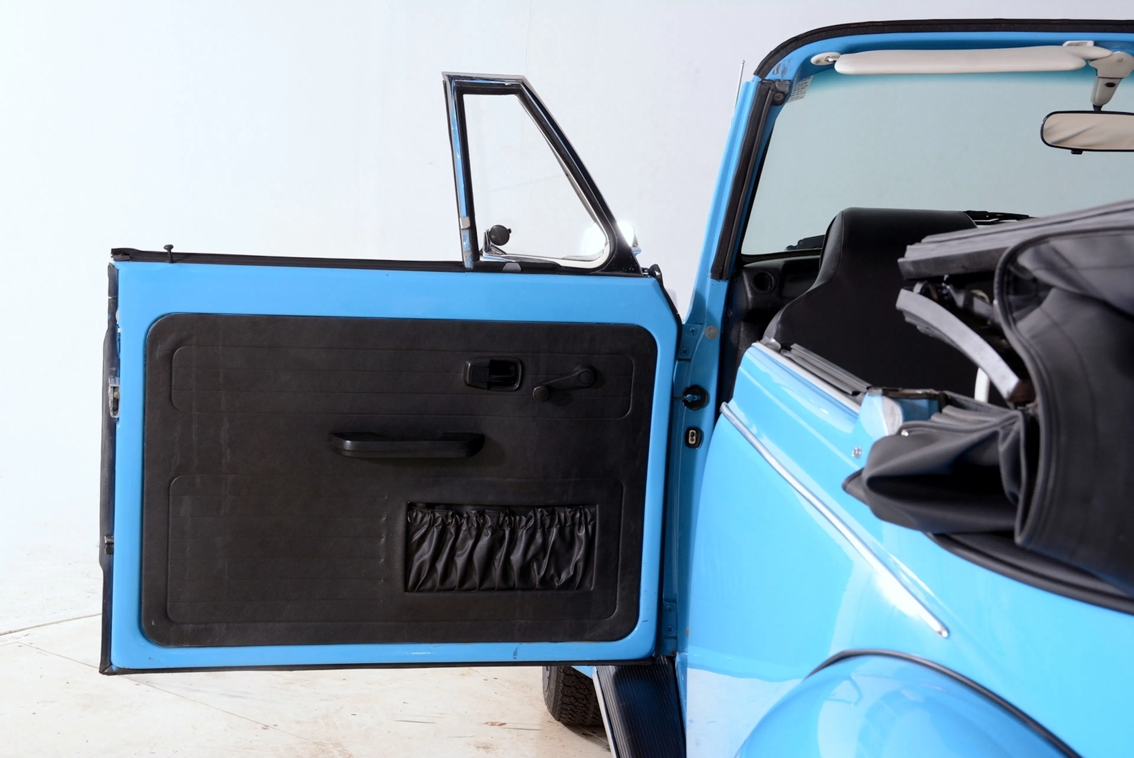 1976 Volkswagen Super Beetle 2dr Convertible Courtesy of Volo