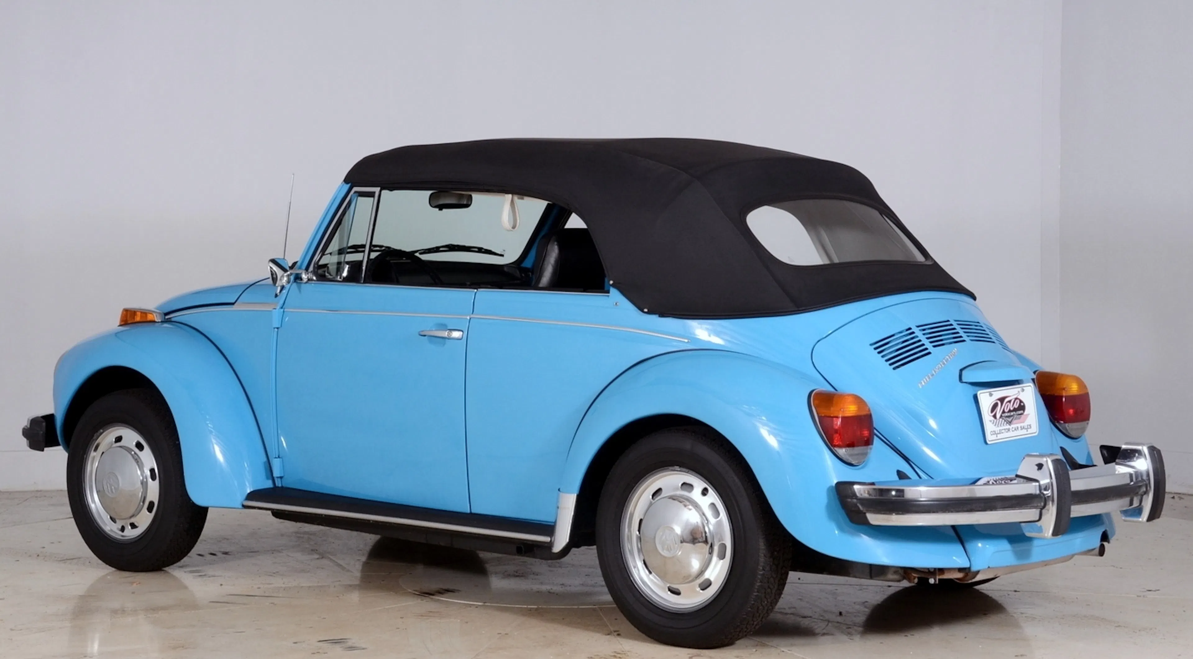 1976 Volkswagen Super Beetle 2dr Convertible Courtesy of Volo