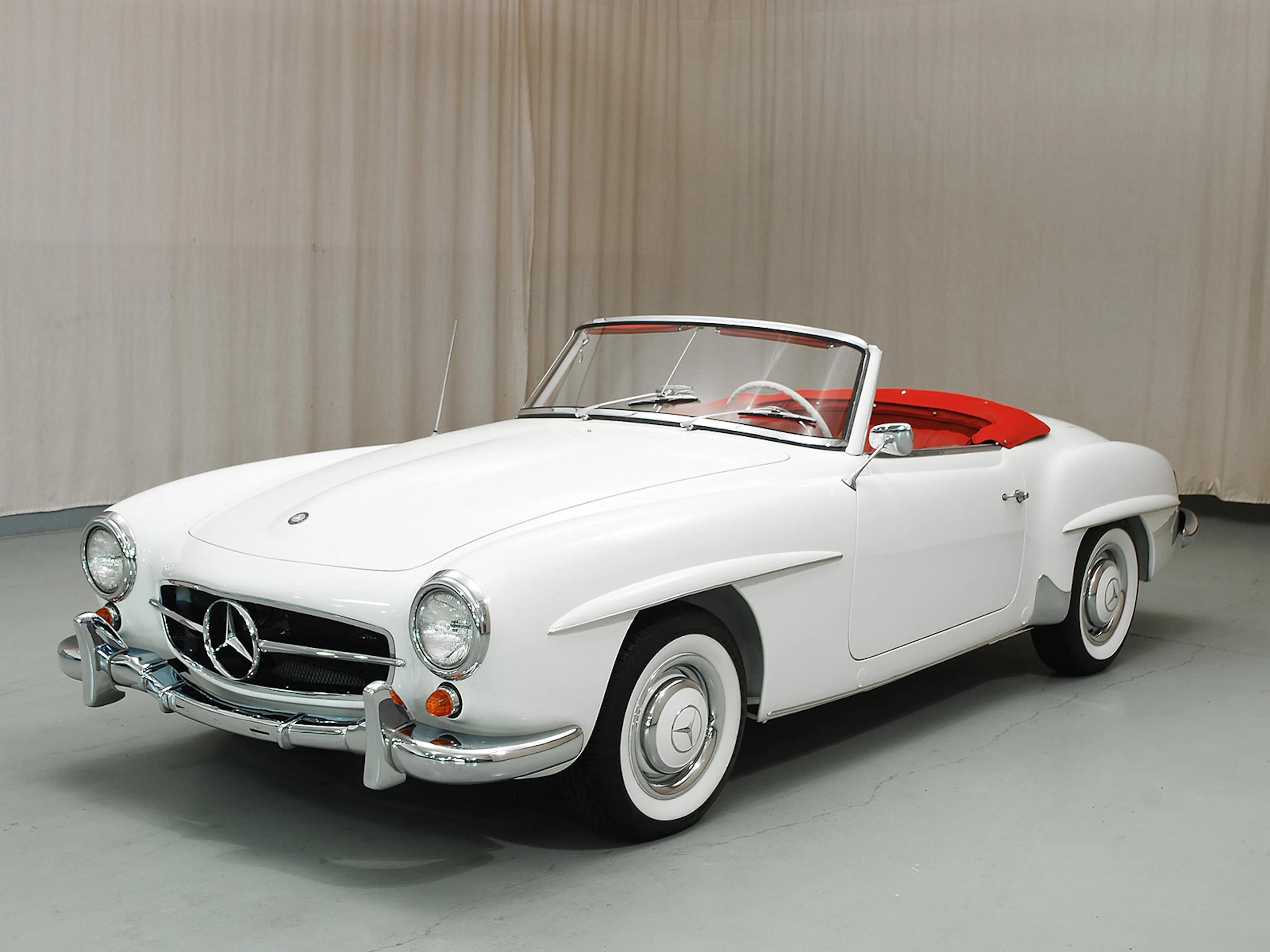 1963 Mercedes-Benz 190SL 2dr Convertible Courtesy of Hyman Ltd.