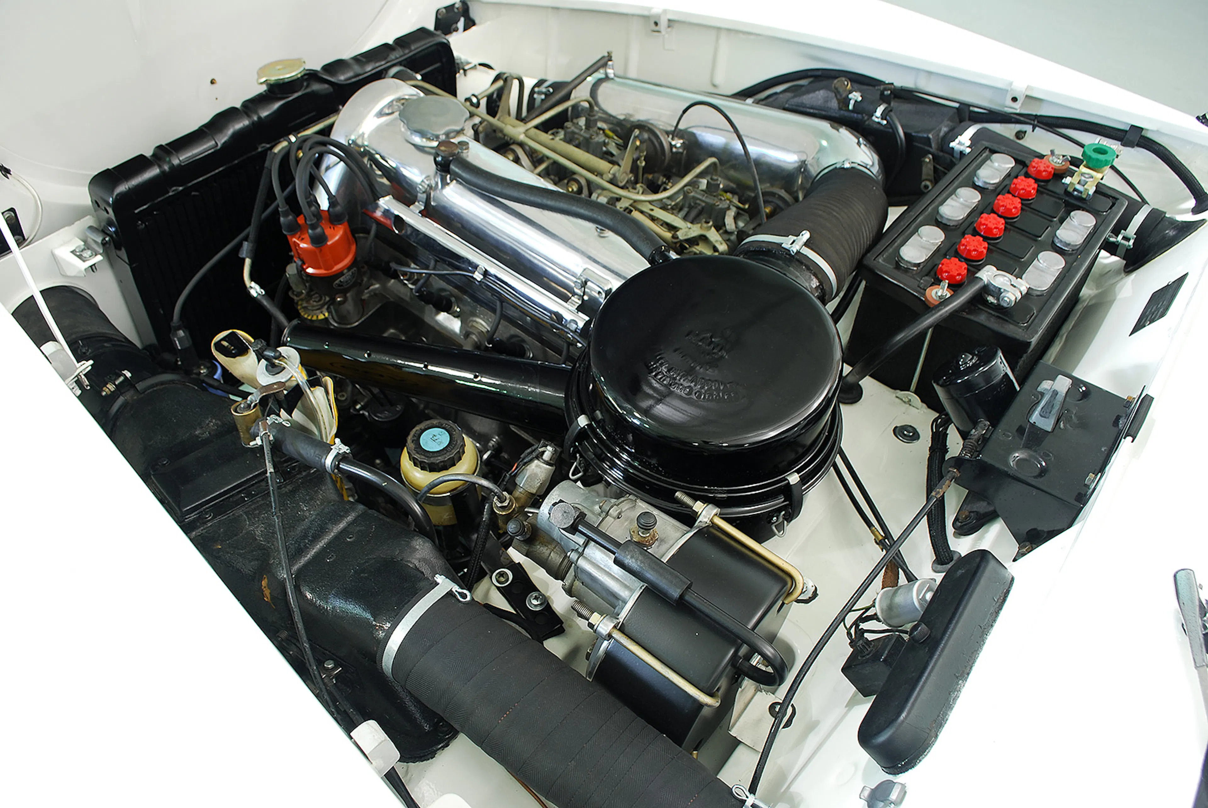 1963 Mercedes-Benz 190SL 2dr Convertible Courtesy of Hyman Ltd.