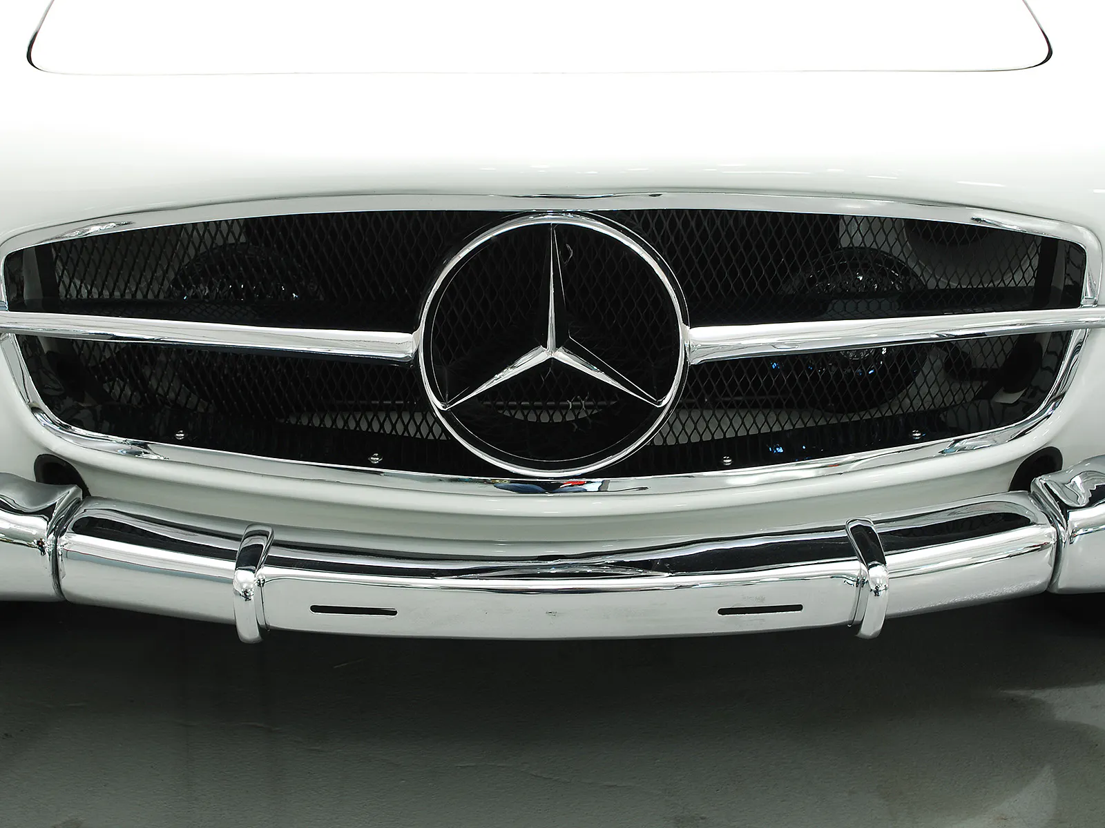 1963 Mercedes-Benz 190SL 2dr Convertible Courtesy of Hyman Ltd.