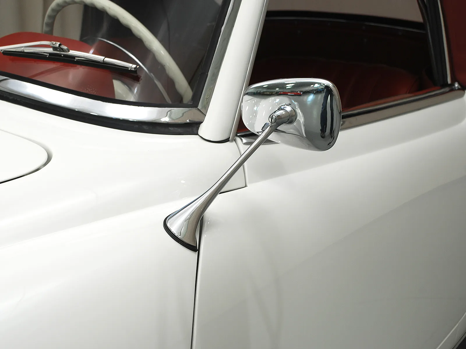 1963 Mercedes-Benz 190SL 2dr Convertible Courtesy of Hyman Ltd.