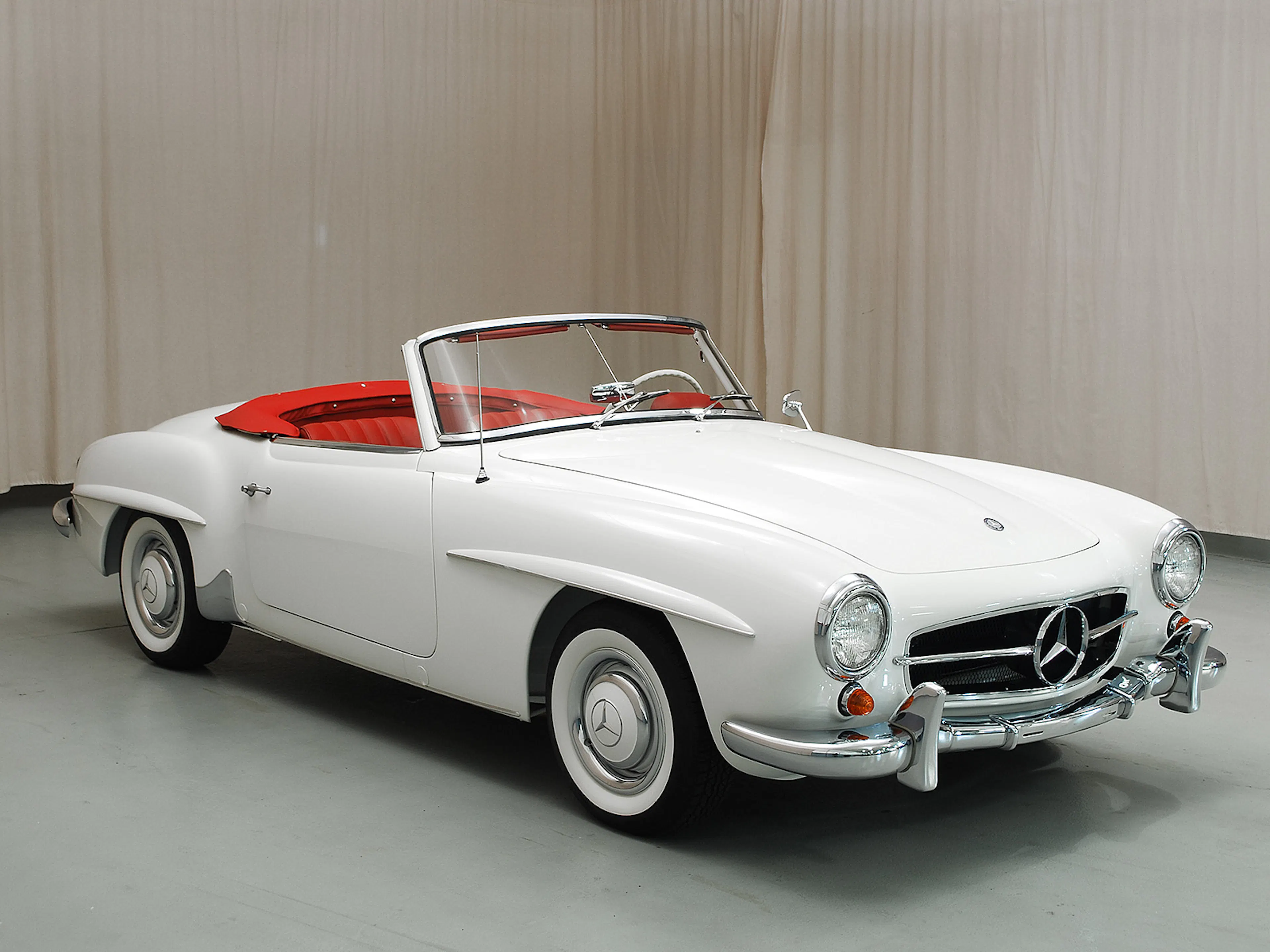 1963 Mercedes-Benz 190SL 2dr Convertible Courtesy of Hyman Ltd.