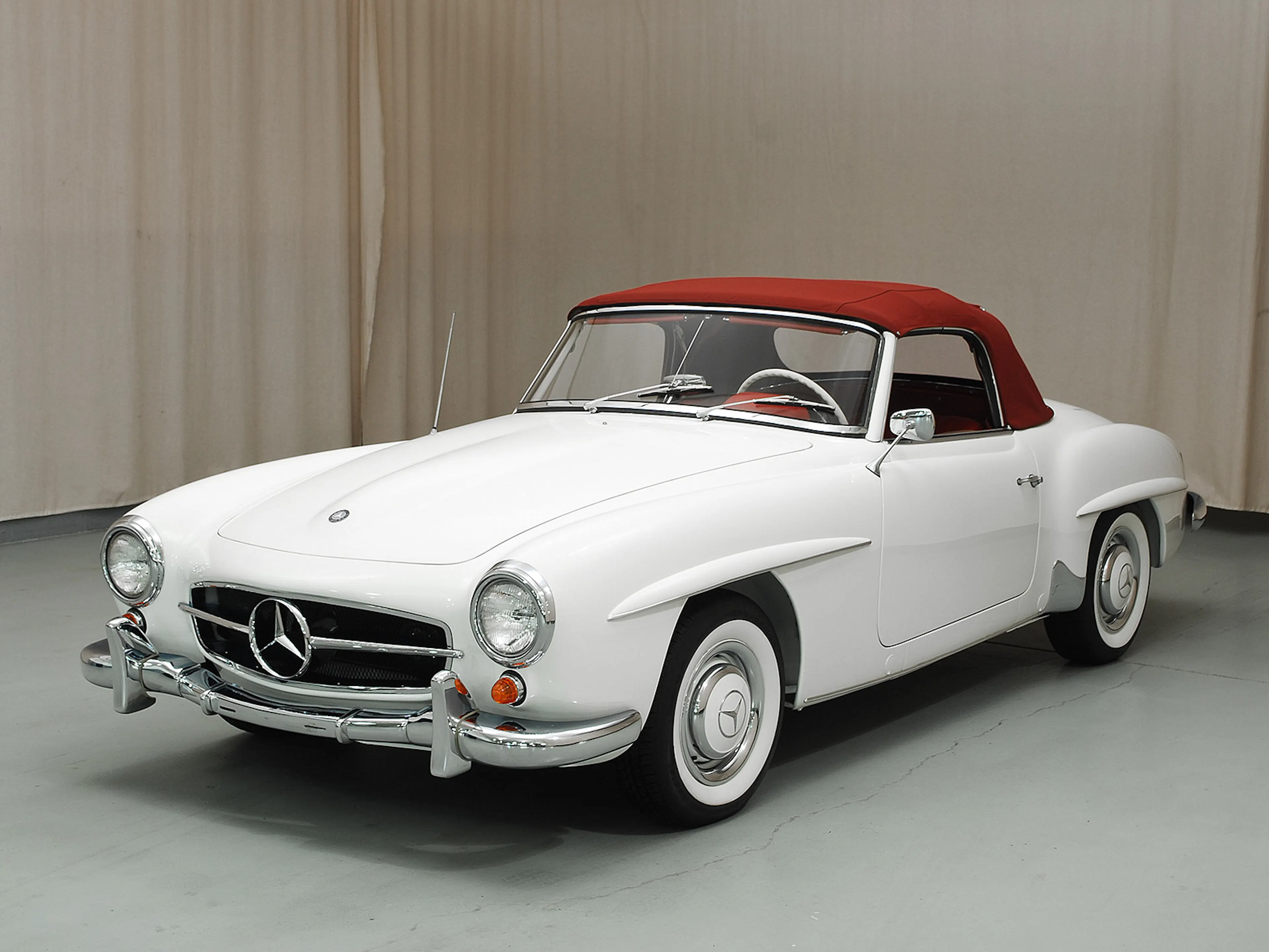 1963 Mercedes-Benz 190SL 2dr Convertible Courtesy of Hyman Ltd.