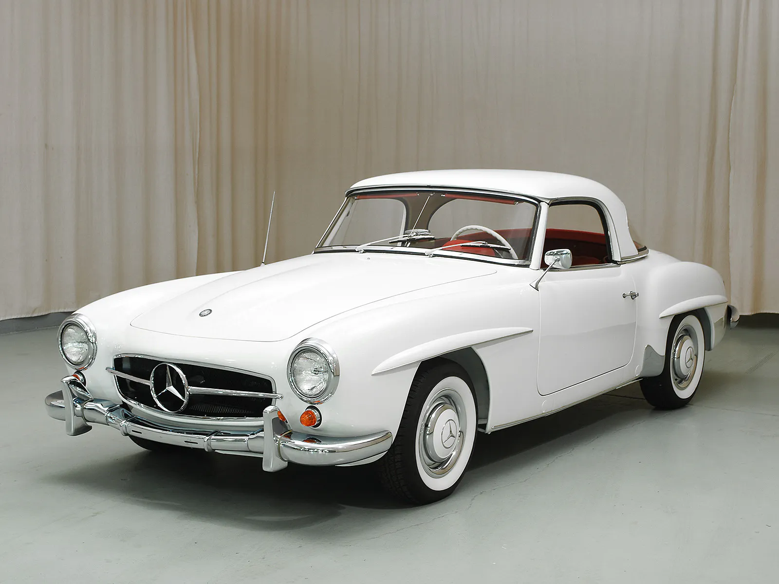 1963 Mercedes-Benz 190SL 2dr Convertible Courtesy of Hyman Ltd.