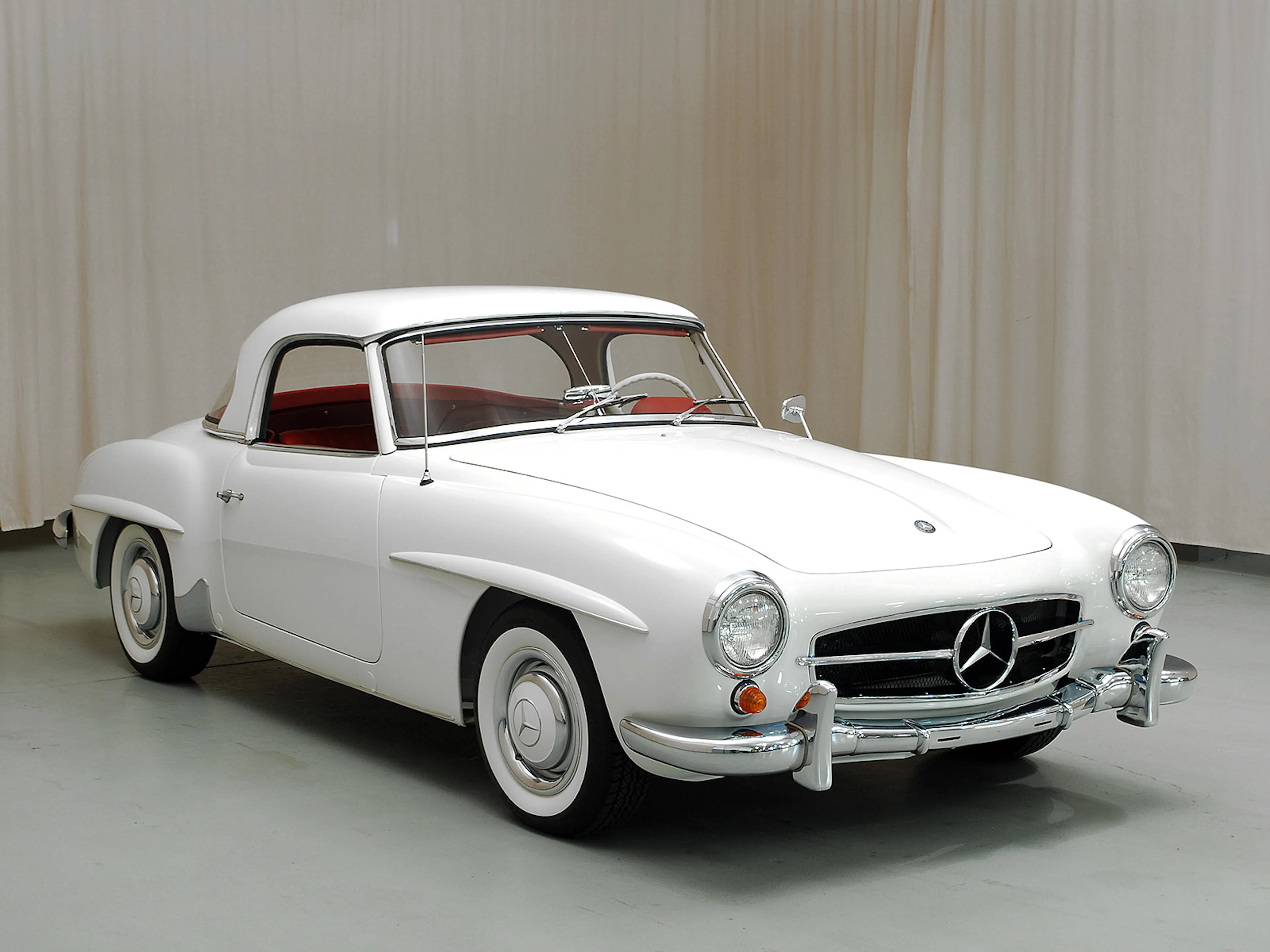 1963 Mercedes-Benz 190SL 2dr Convertible Courtesy of Hyman Ltd.